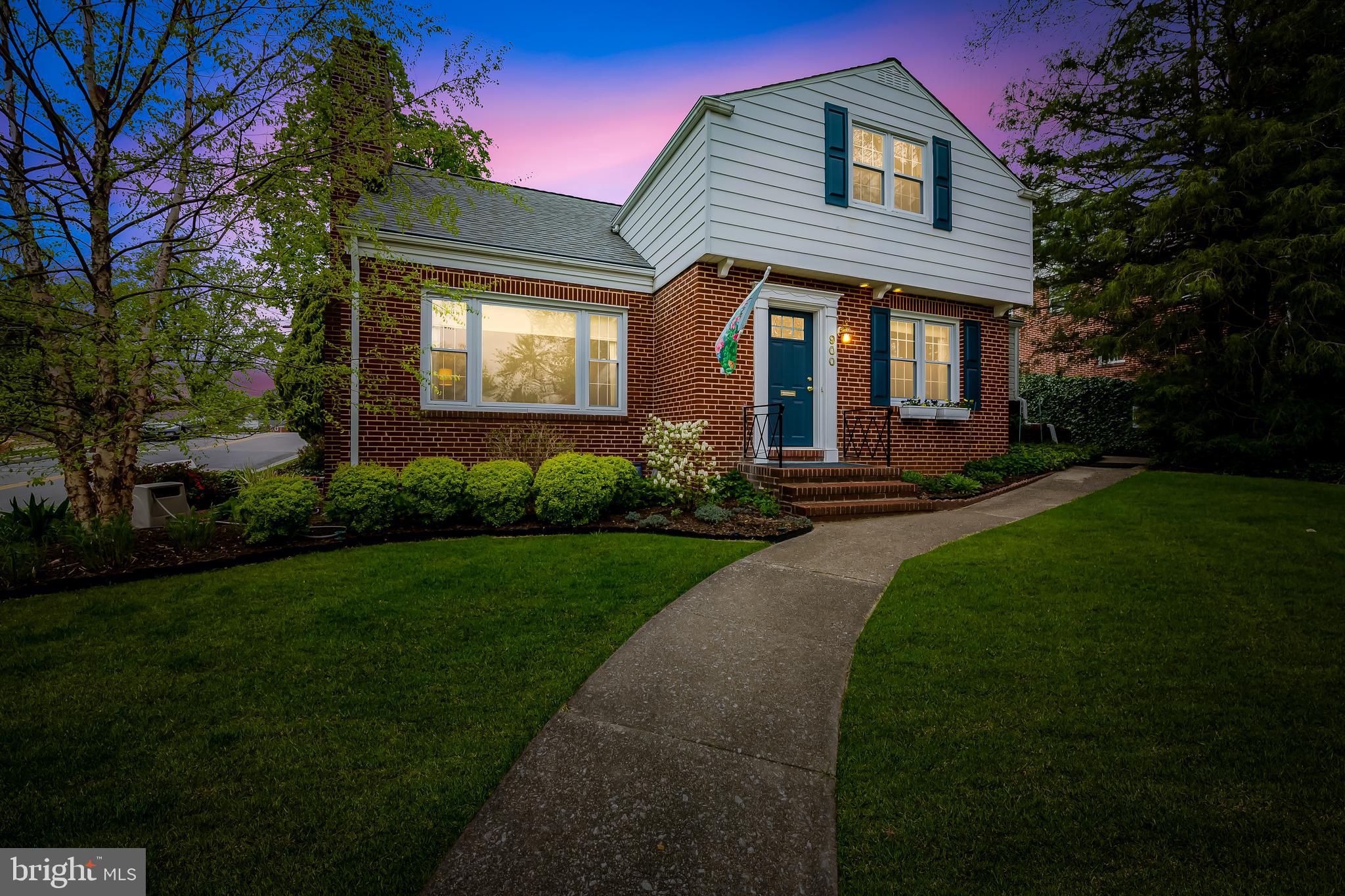 900 FAIRWAY DRIVE