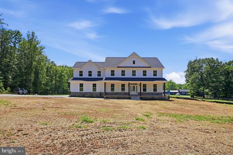 Homes For Sale - 9586 South Pines Road<br/> WARRENTON, VA 20186