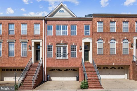2825 LAURA GAE CIRCLE VIENNA VA 22180