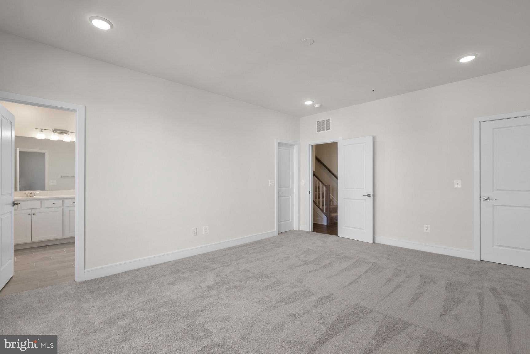 DEMOTT & SILVER - Residential