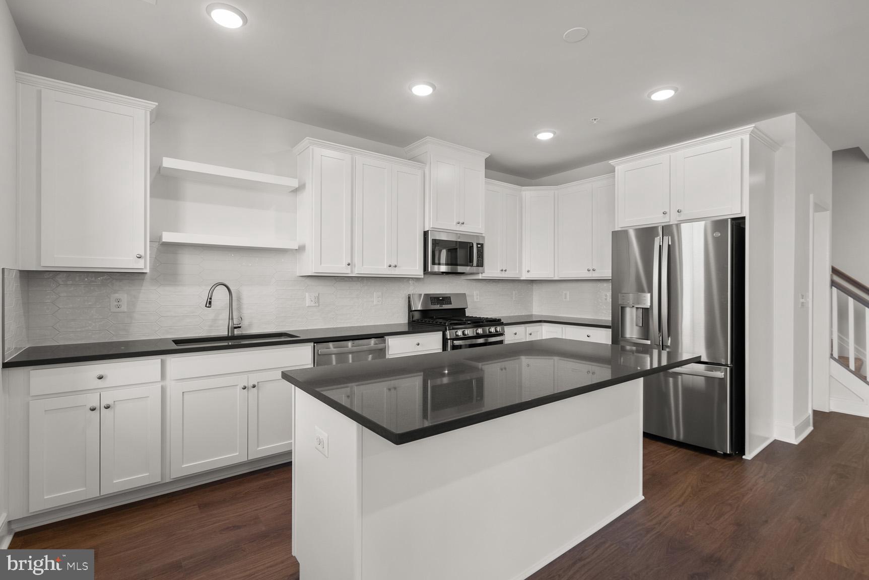 DEMOTT & SILVER - Residential