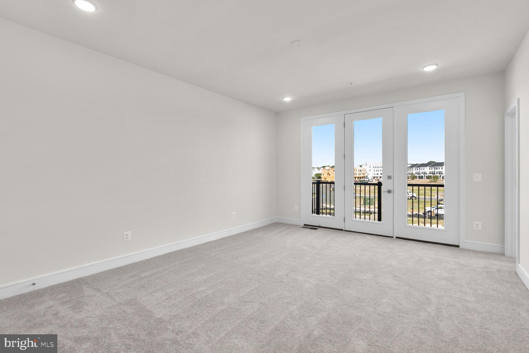 DEMOTT & SILVER - Residential