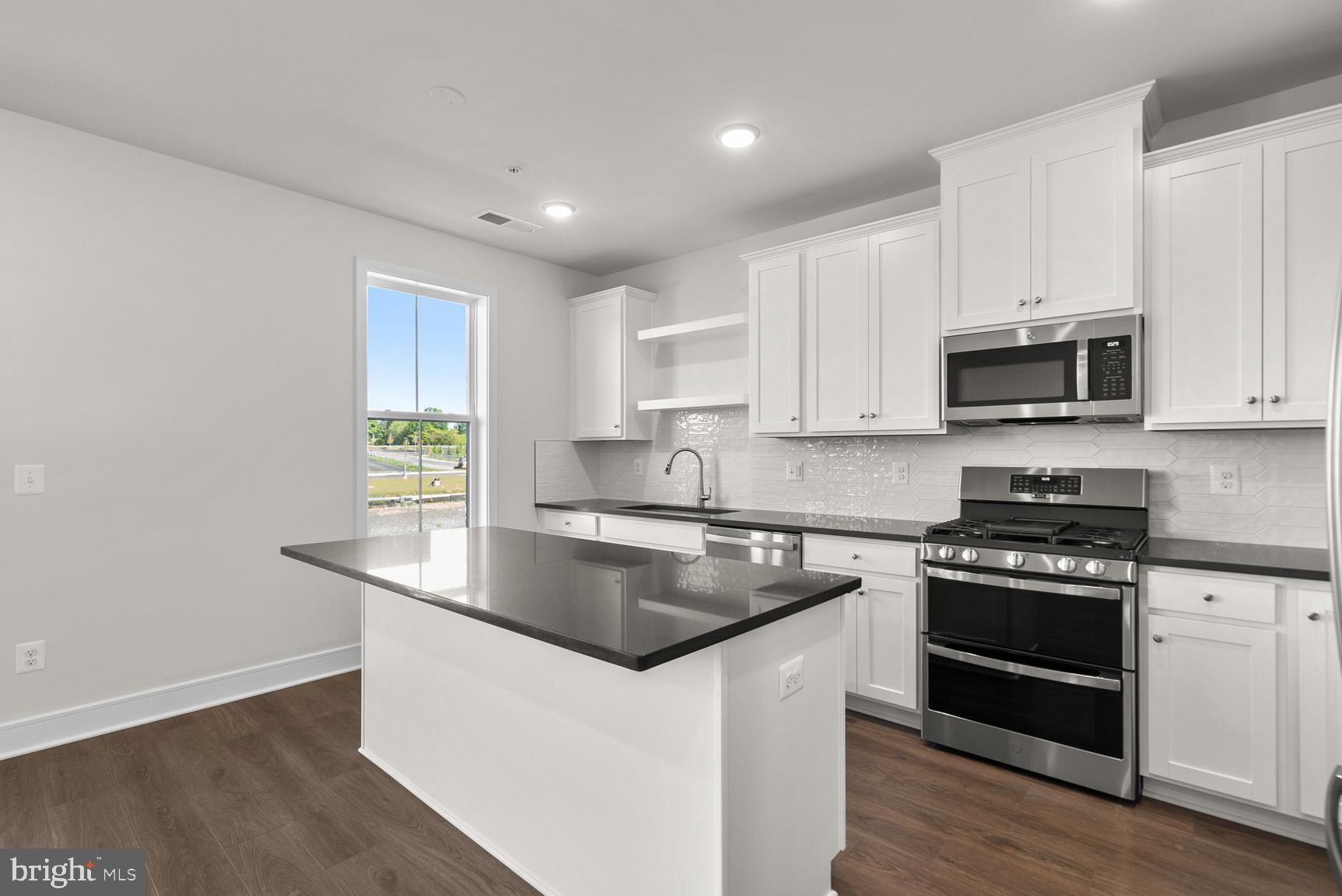 DEMOTT & SILVER - Residential