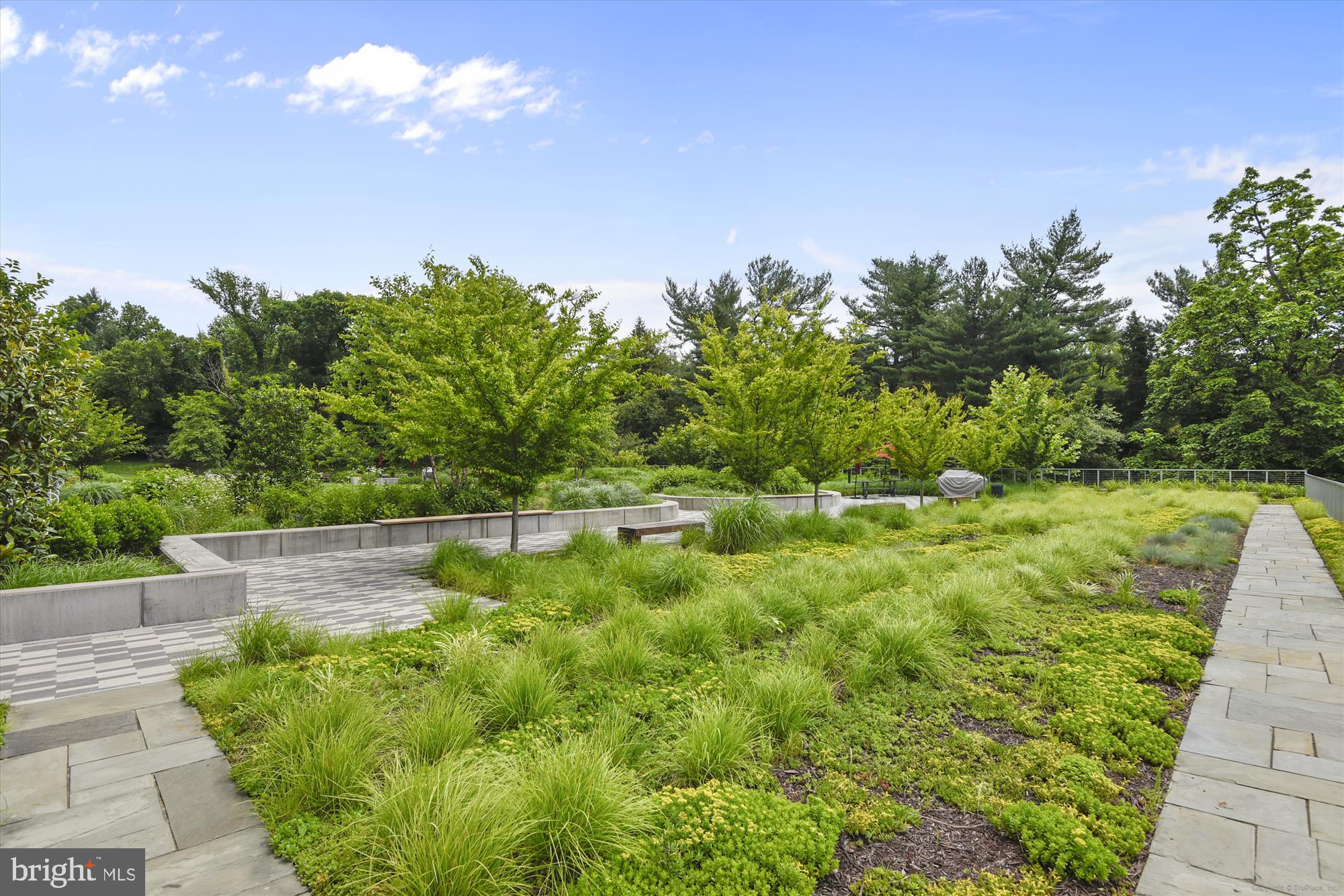 THE KENWOOD - Residential