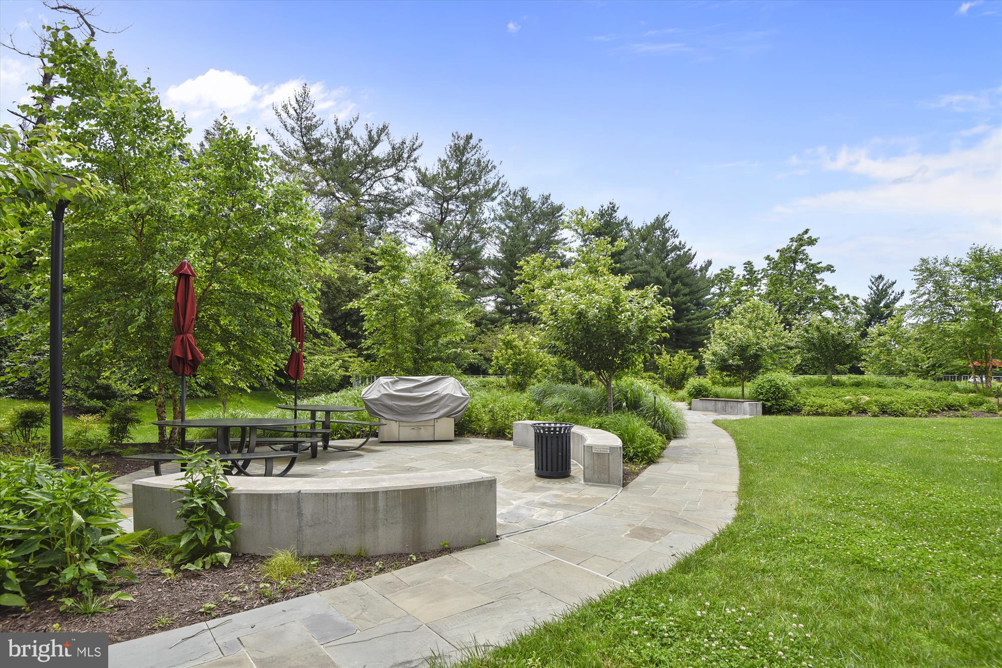 THE KENWOOD - Residential