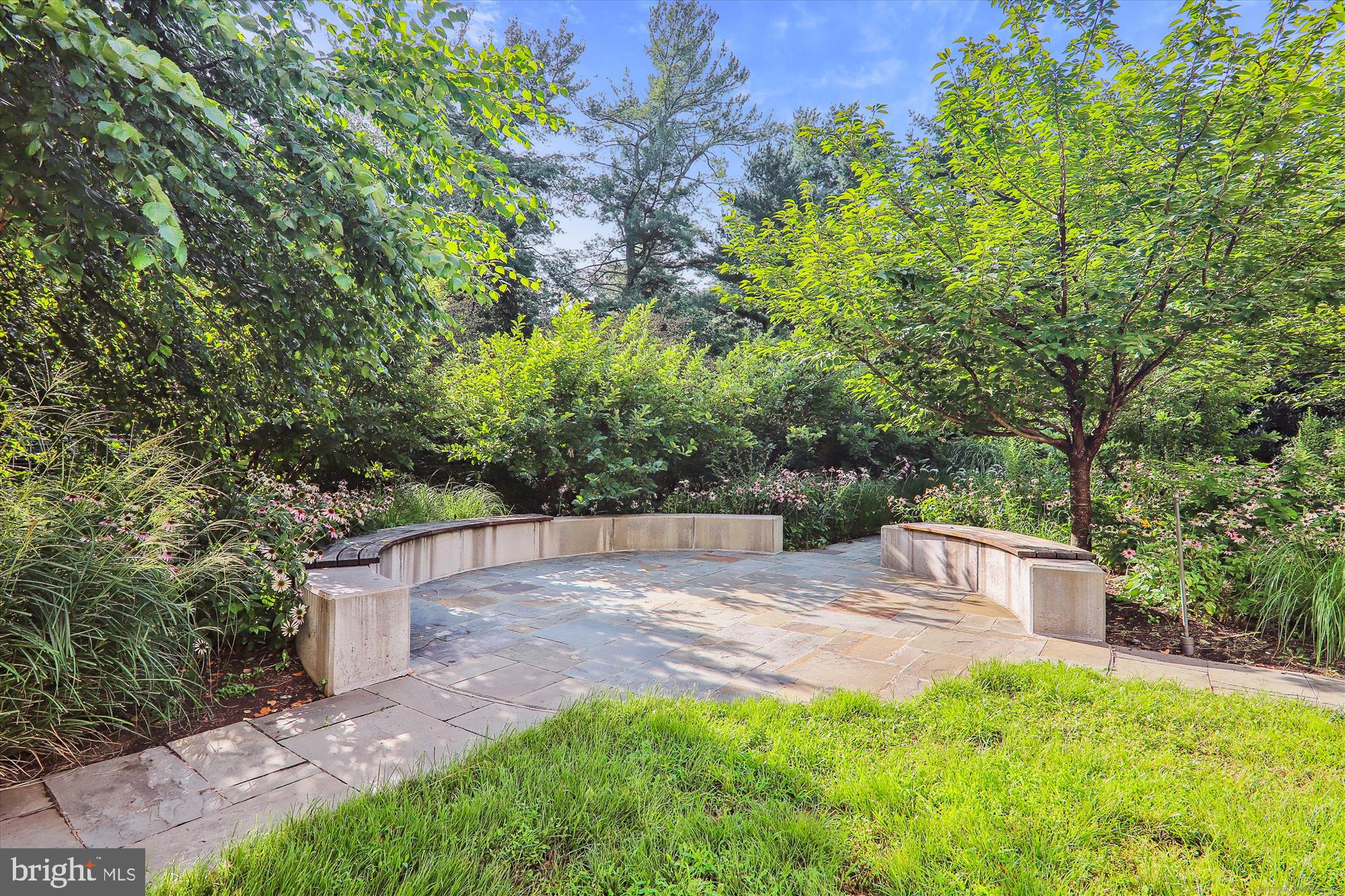 THE KENWOOD - Residential