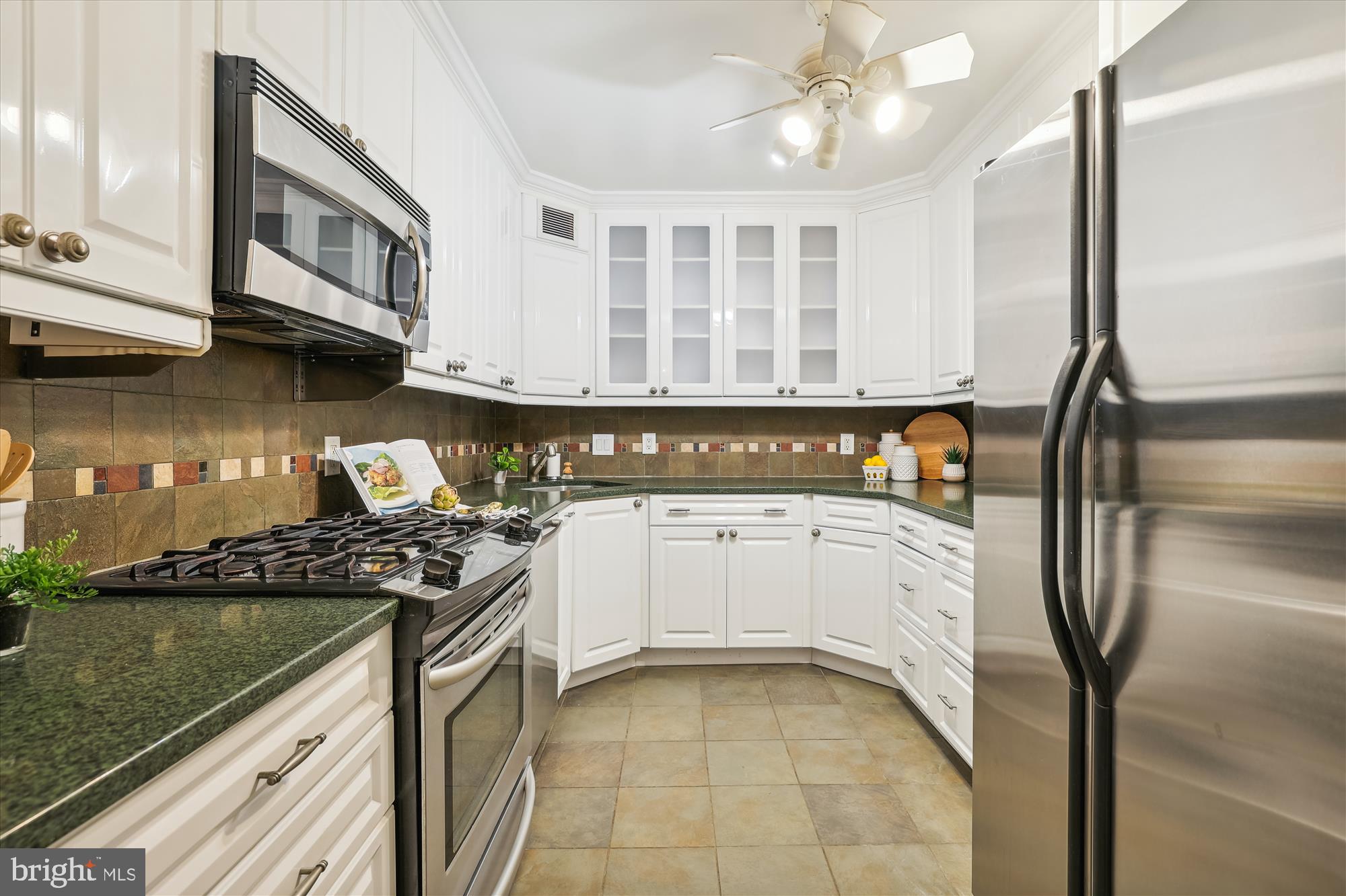 THE KENWOOD - Residential