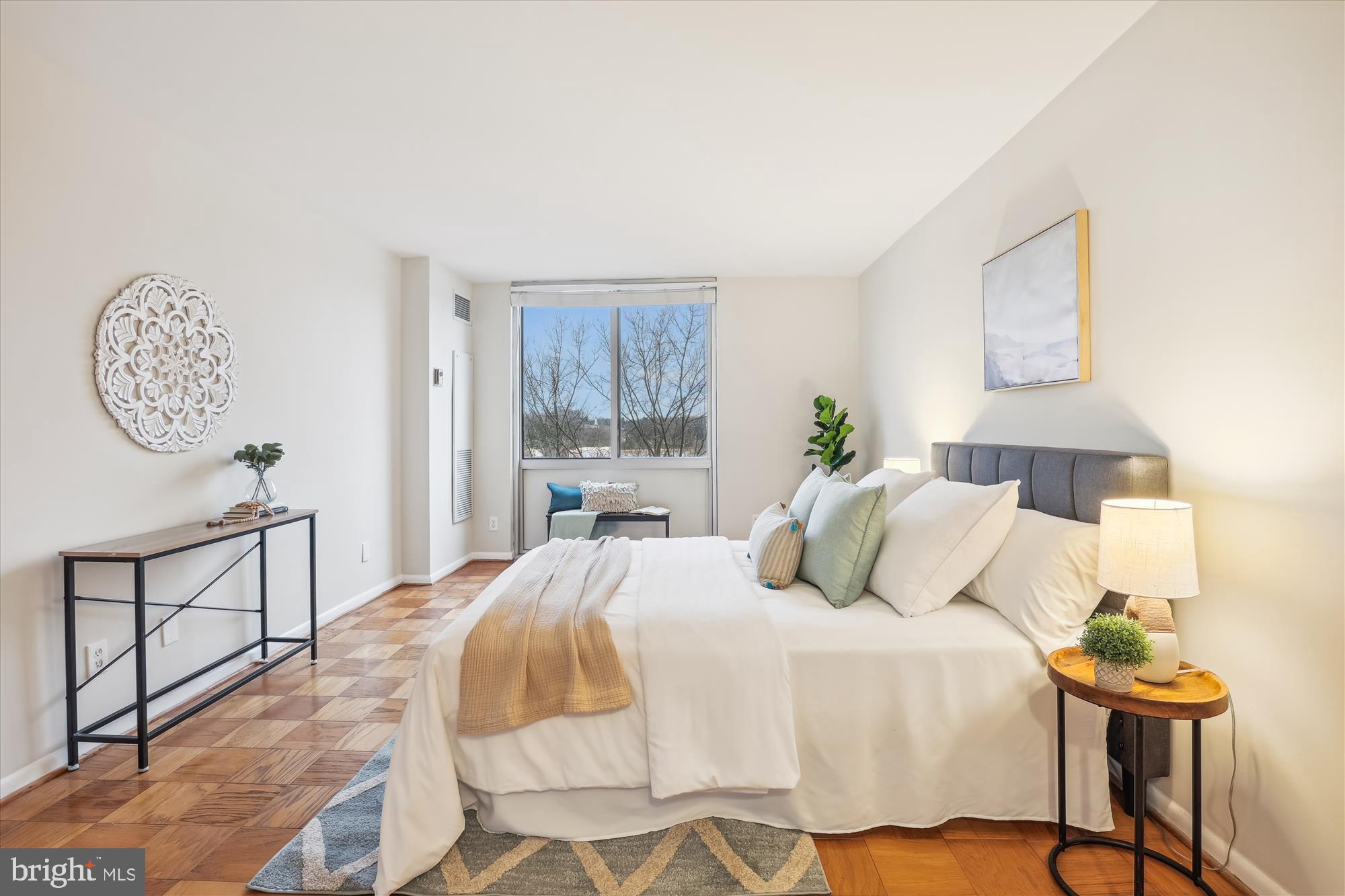 THE KENWOOD - Residential