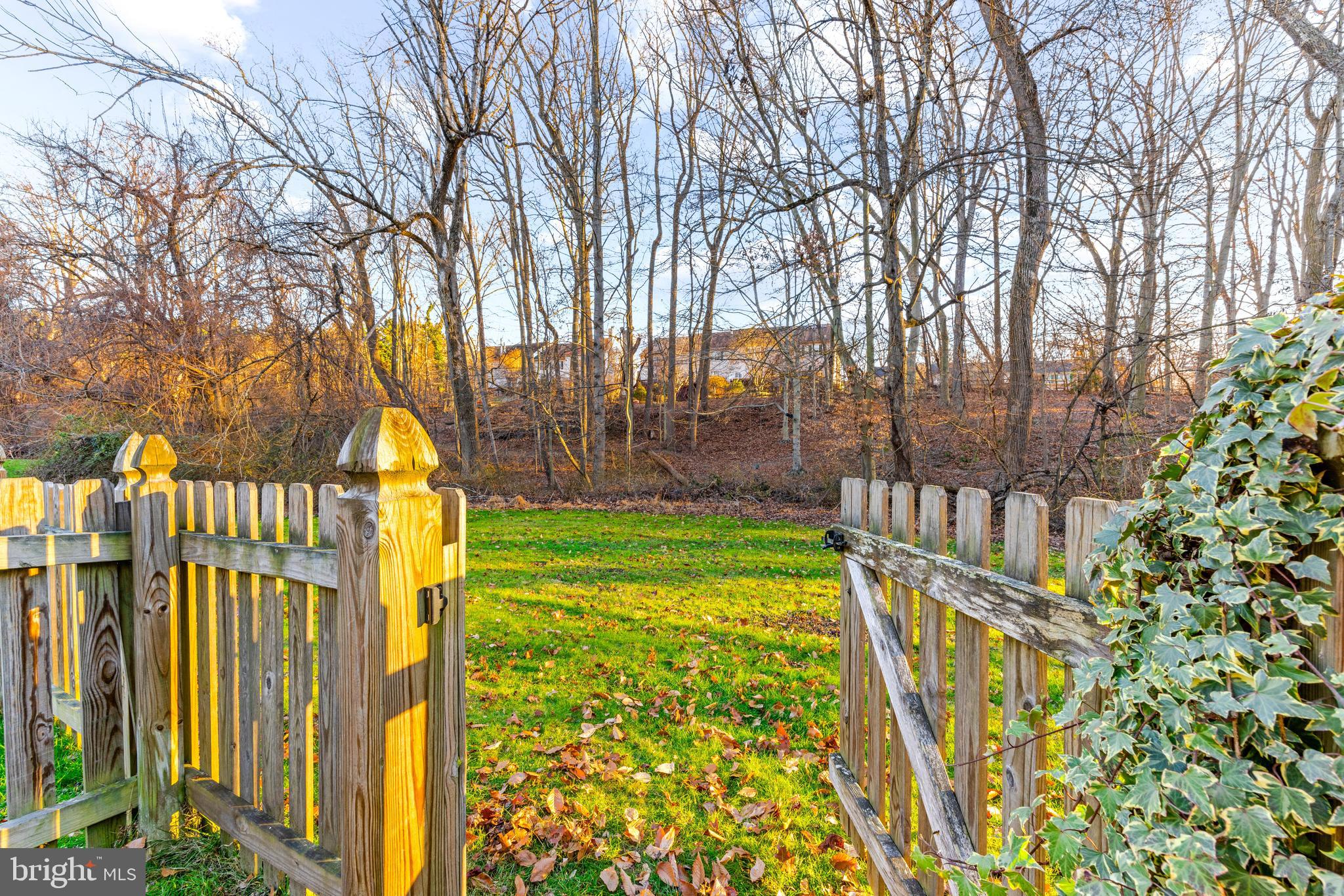 FOXBOROUGH FARMS - Residential