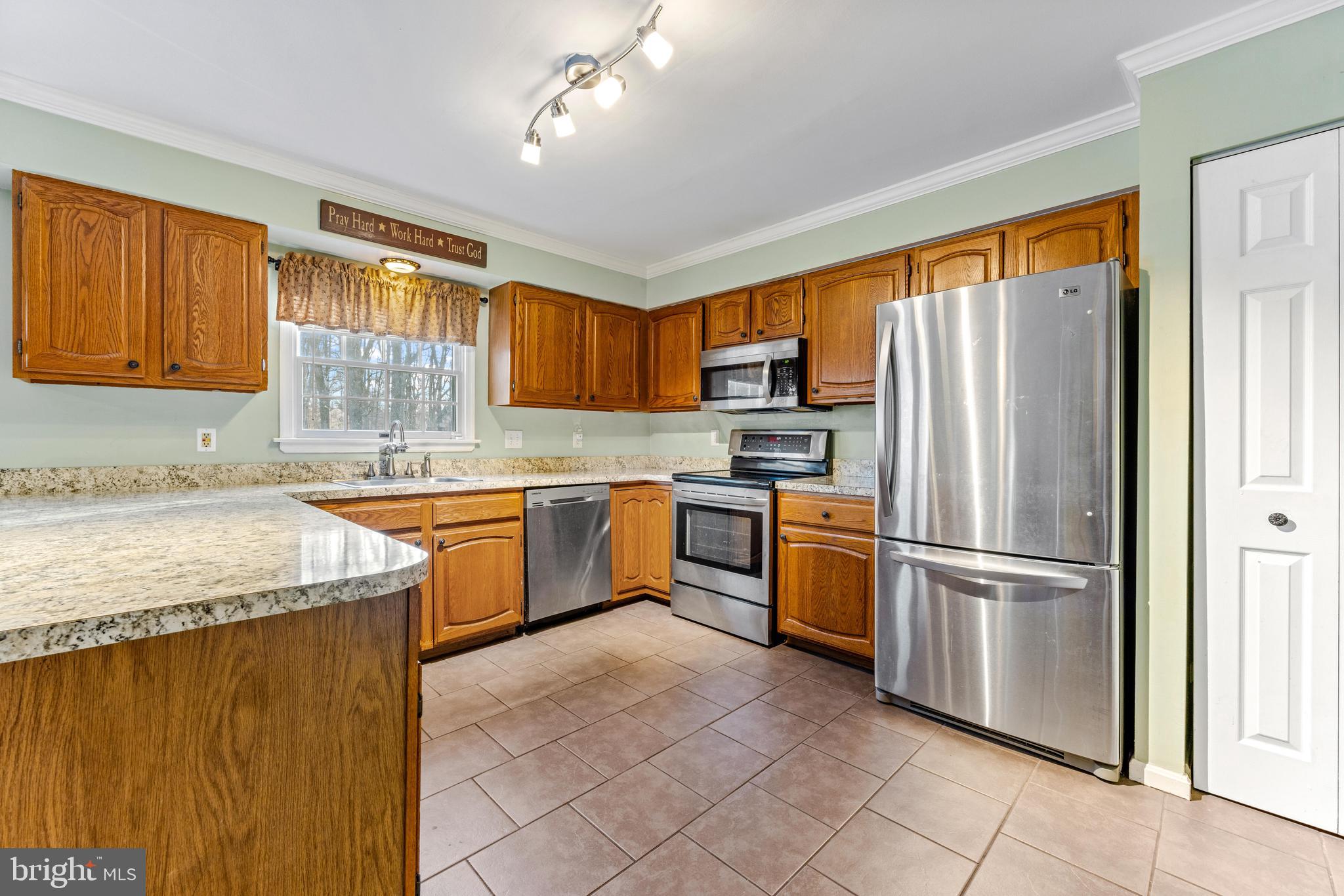 FOXBOROUGH FARMS - Residential