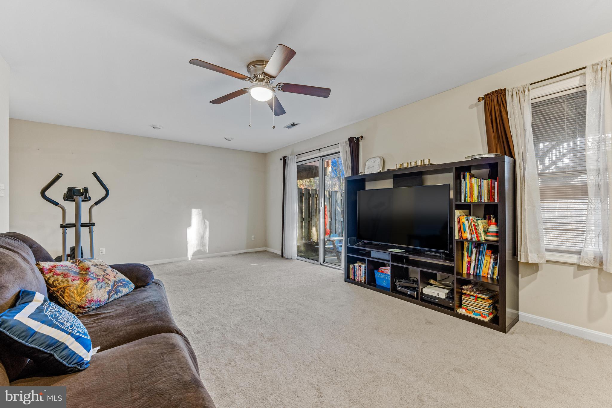 FOXBOROUGH FARMS - Residential