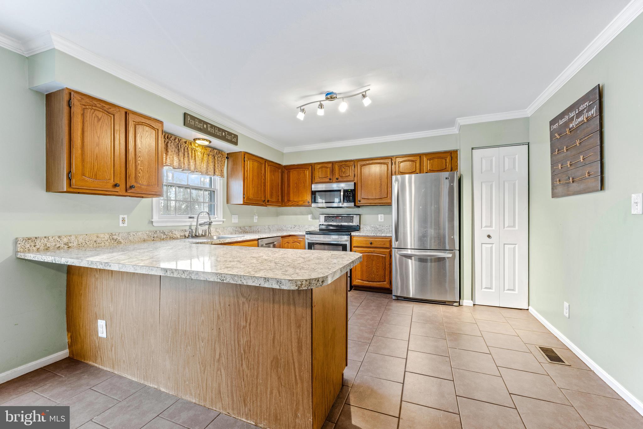 FOXBOROUGH FARMS - Residential