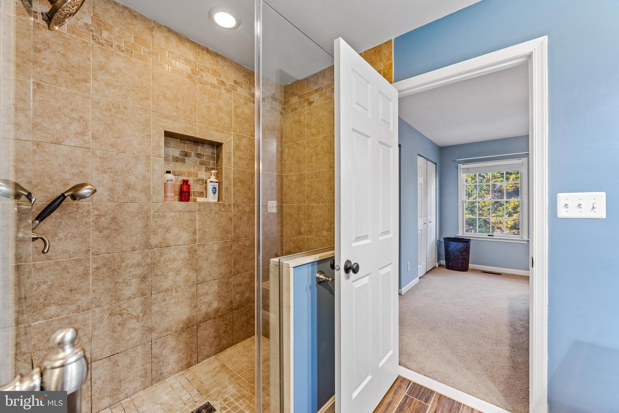 FOXBOROUGH FARMS - Residential