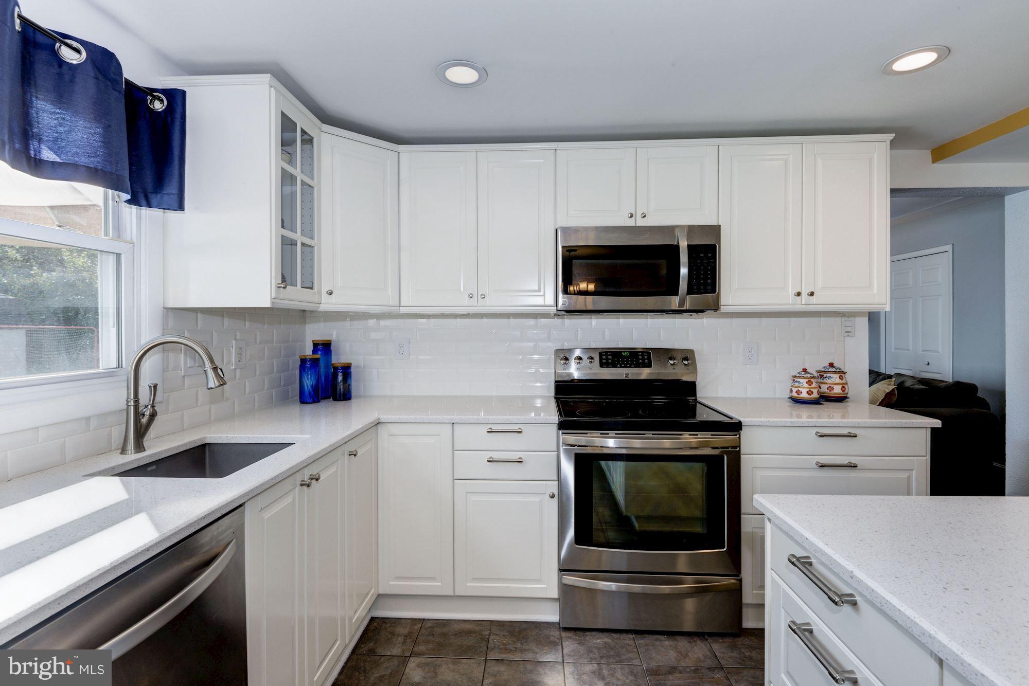 FOUR SEASONS ESTATES - Residential