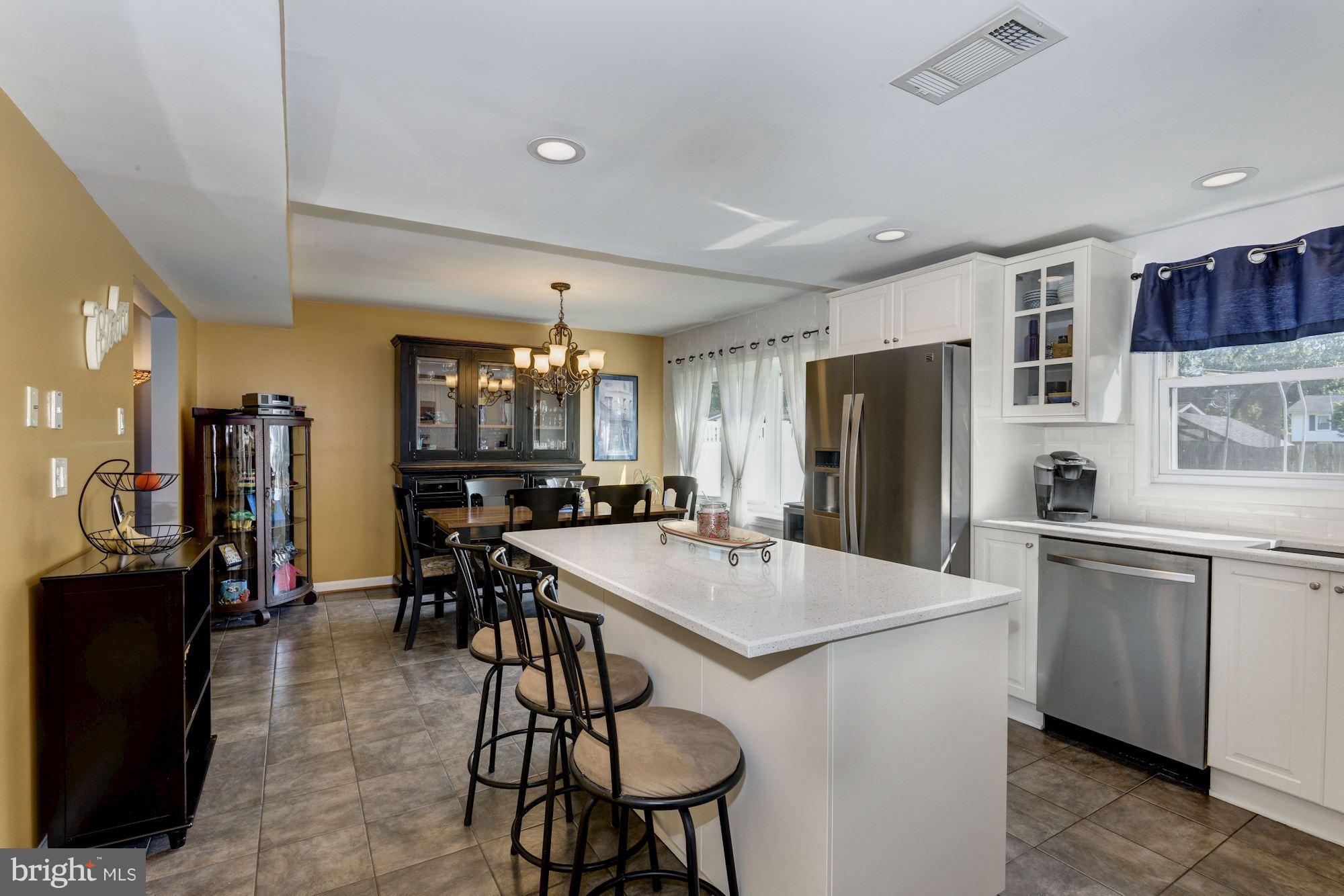 FOUR SEASONS ESTATES - Residential