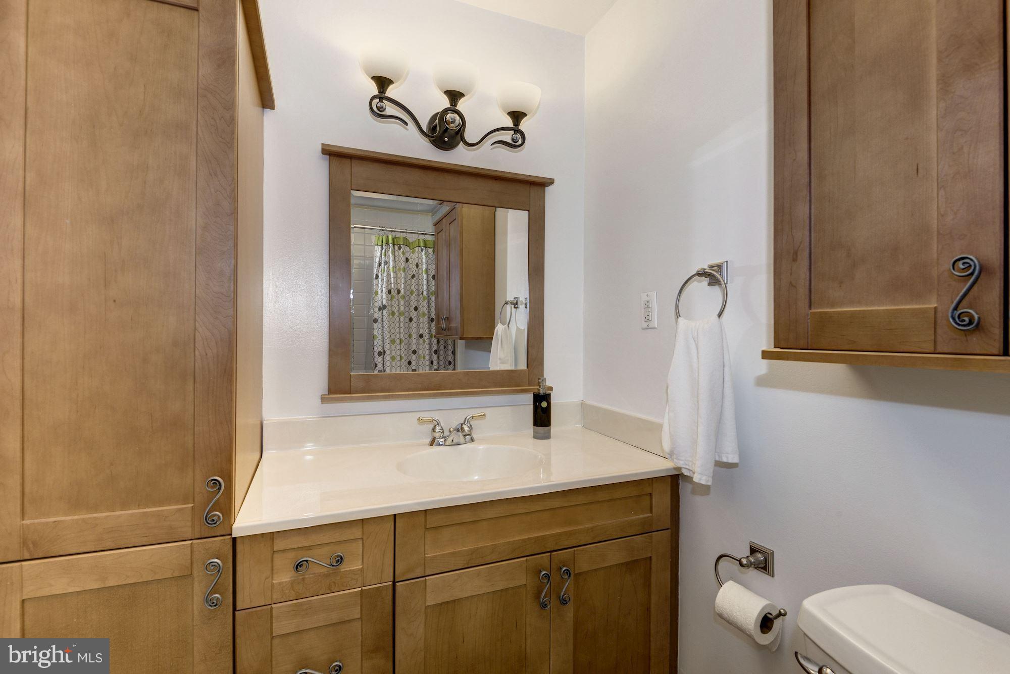 FOUR SEASONS ESTATES - Residential