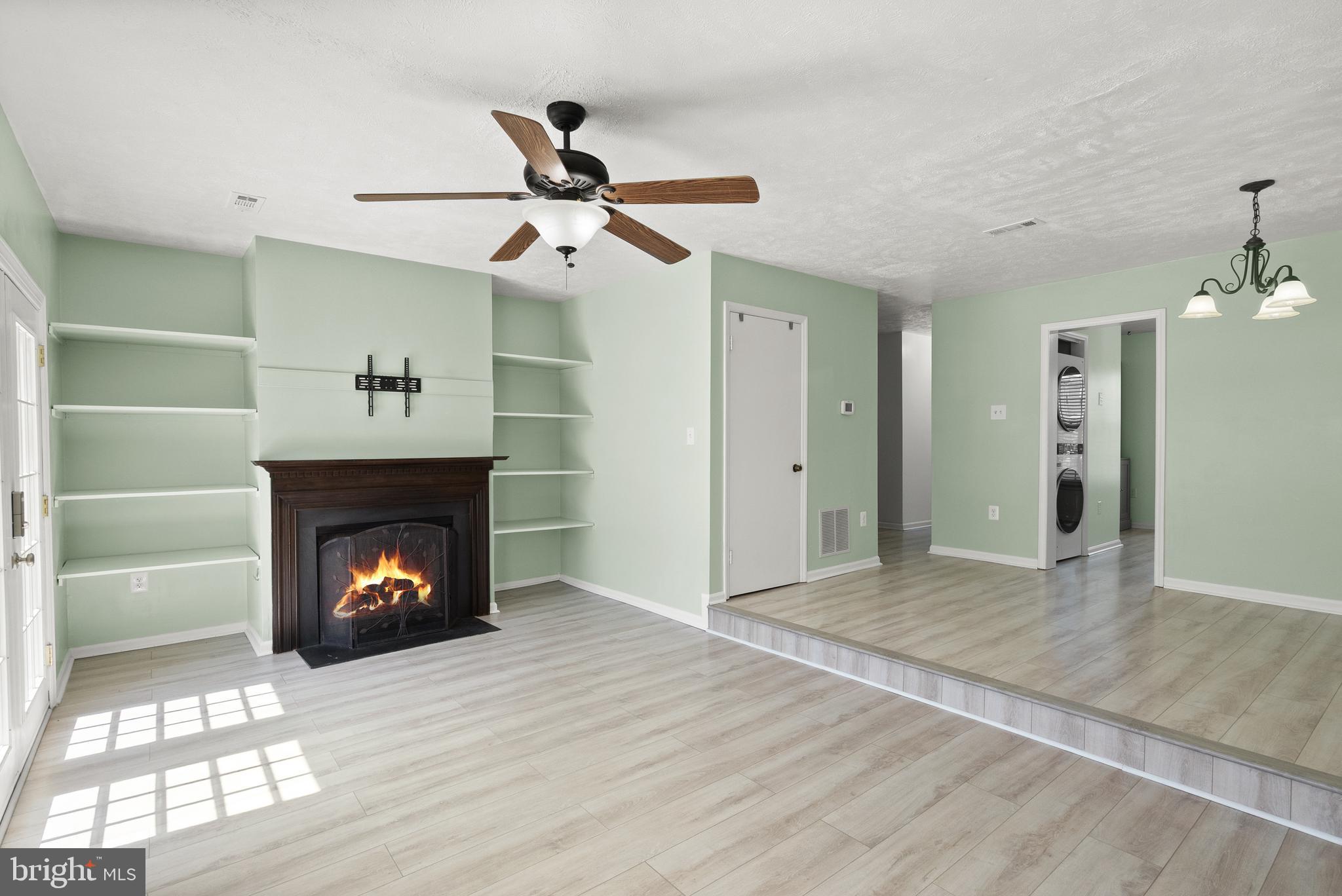 CRESTWOOD VILLAGE - Residential