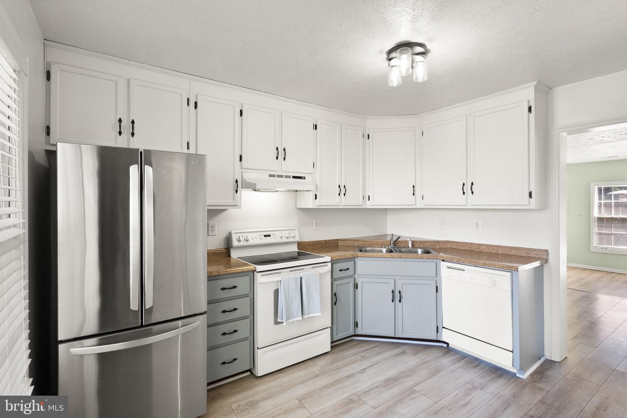 CRESTWOOD VILLAGE - Residential