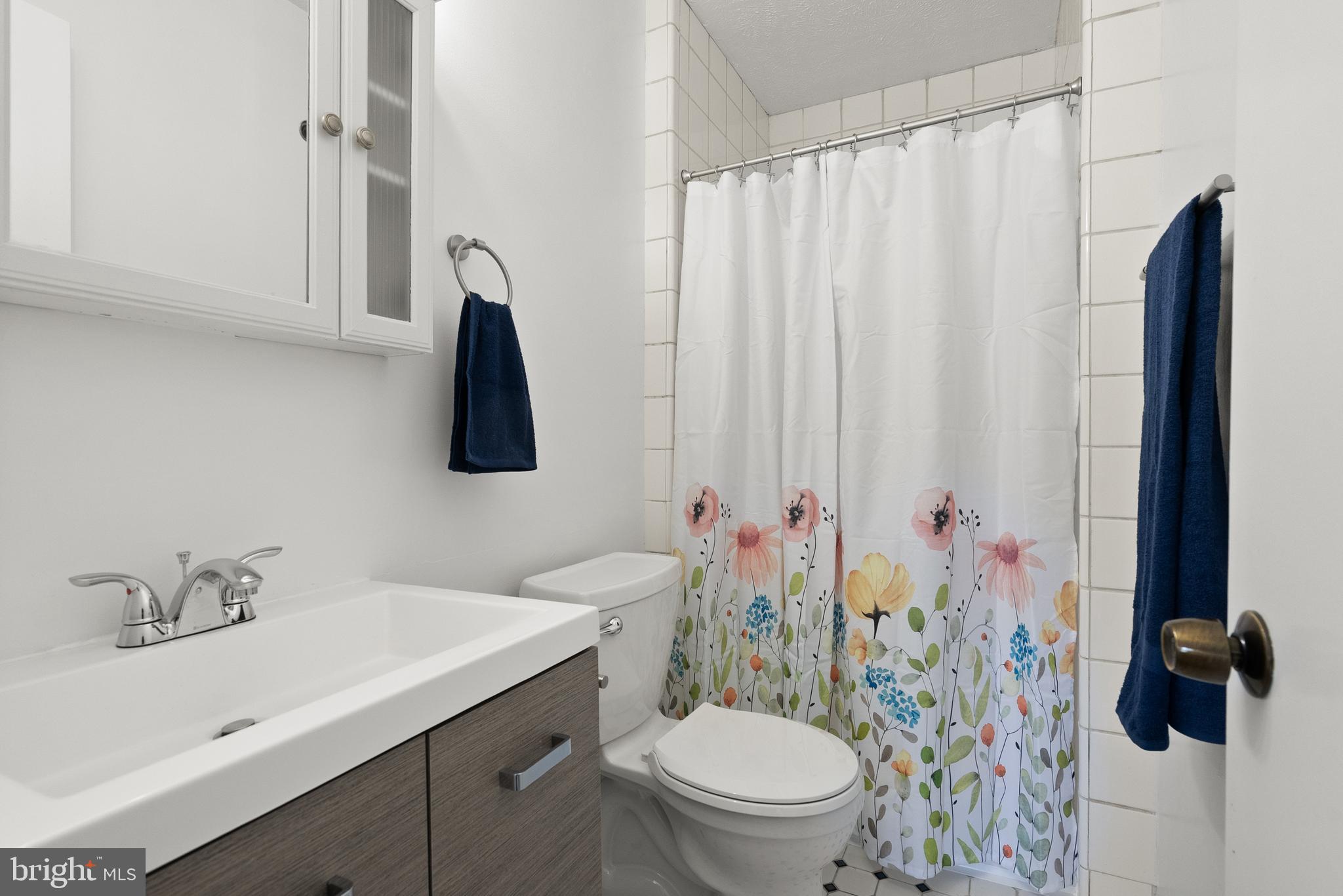 CRESTWOOD VILLAGE - Residential