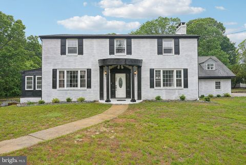 1552 OLD BLACK HORSE PIKE BLACKWOOD NJ 08012