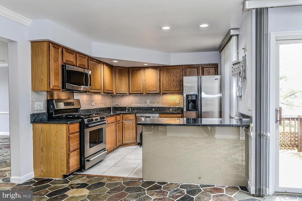 OLD BRIDGE ESTATES - Residential Lease