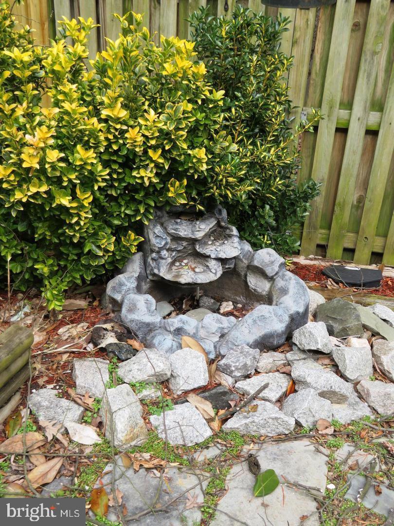 OLD BRIDGE ESTATES - Residential Lease