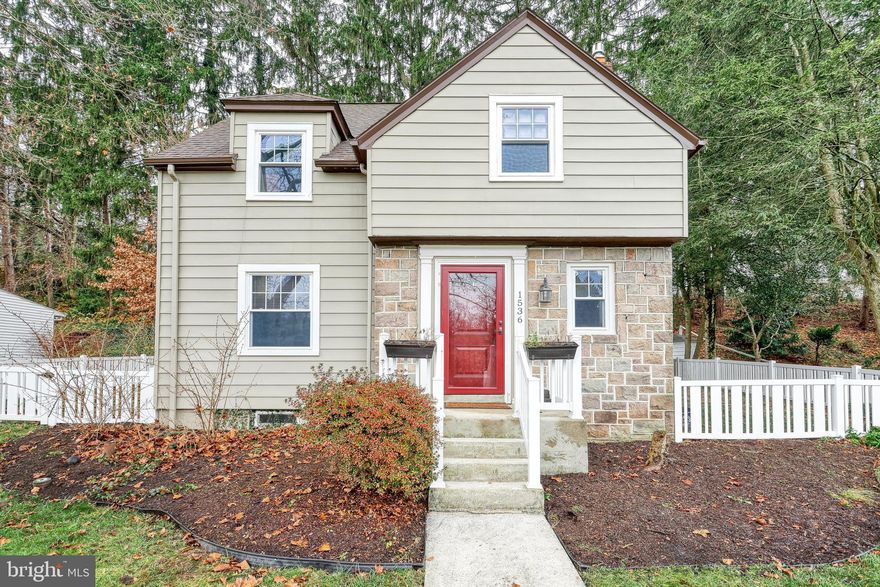 Open house scheduled for Sunday, January 14 from 11-1!
Introducing 1536 Old Farm Lane in York Suburban Schools! You'll fall in love with the charm and character this home has to offer. Situated in the quaint neighborhood of Strathcona-Hills you'll enjoy the hardwood floors, along with the stone gas fireplace, central A/C and the large primary bedroom. (please note, the home was previously 3 bedrooms as the primary bedroom was 2 bedrooms as one point and could easily be switched back). A brand-new furnace was installed in 2022 AND all appliances are included. Fenced rear yard. Screened in rear porch.