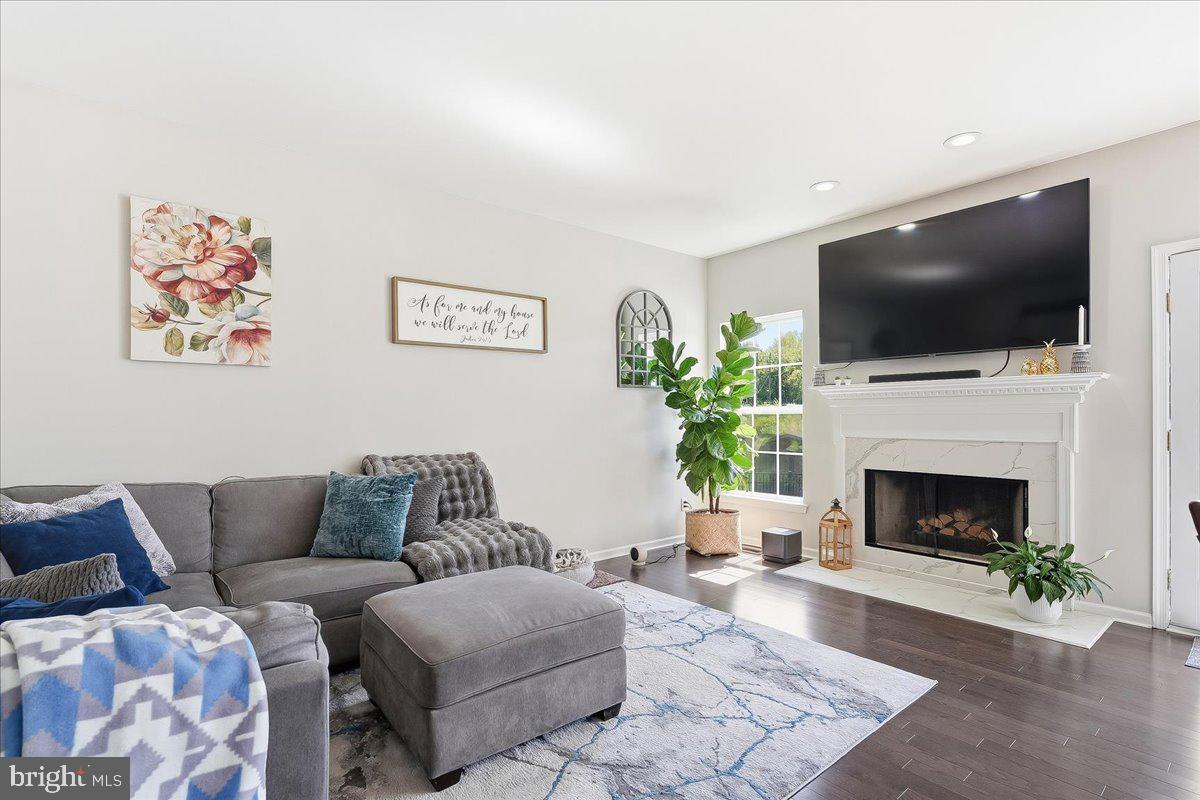 316 HAMILTON DR