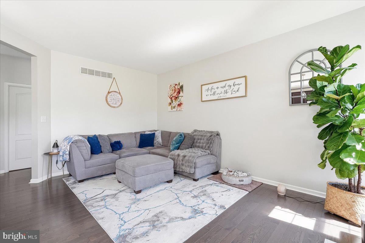 316 HAMILTON DR