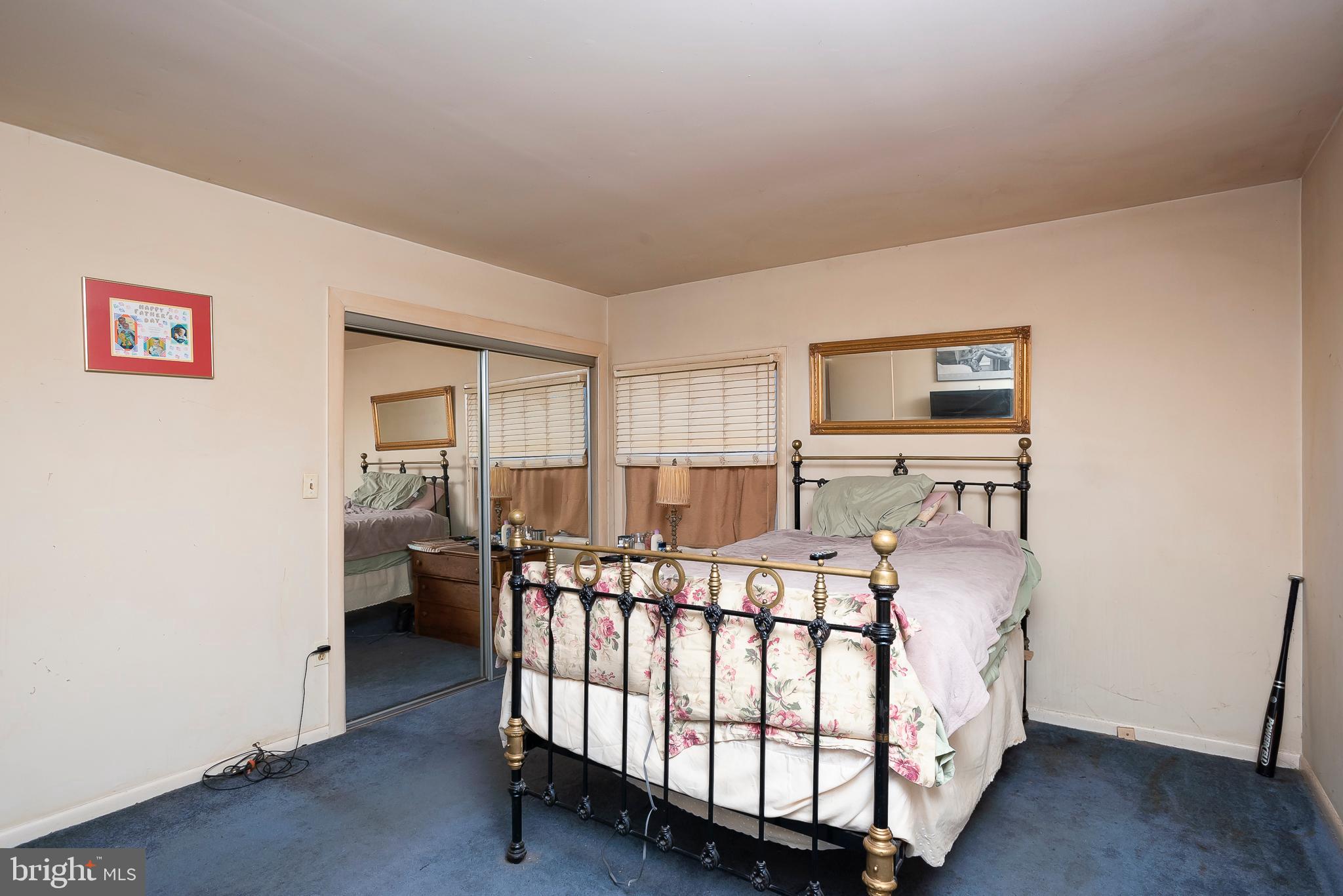 ROLLING KNOLLS - Residential