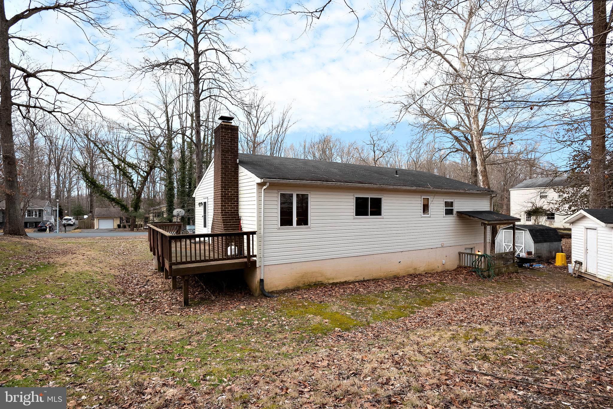 ROLLING KNOLLS - Residential