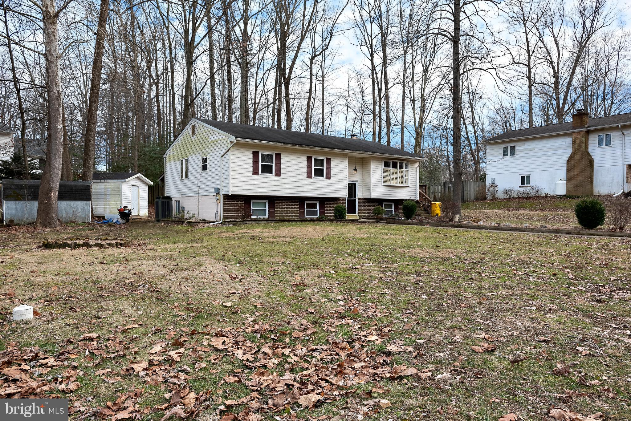 ROLLING KNOLLS - Residential