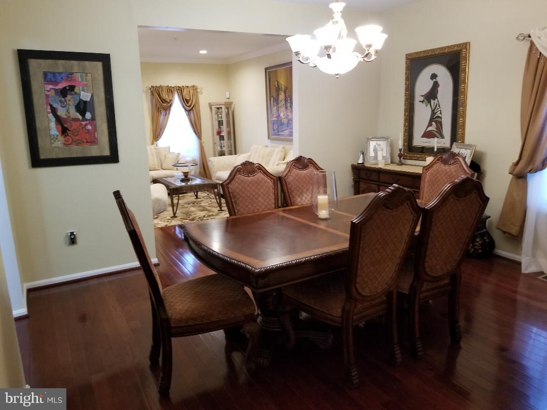 CLINTON - Residential