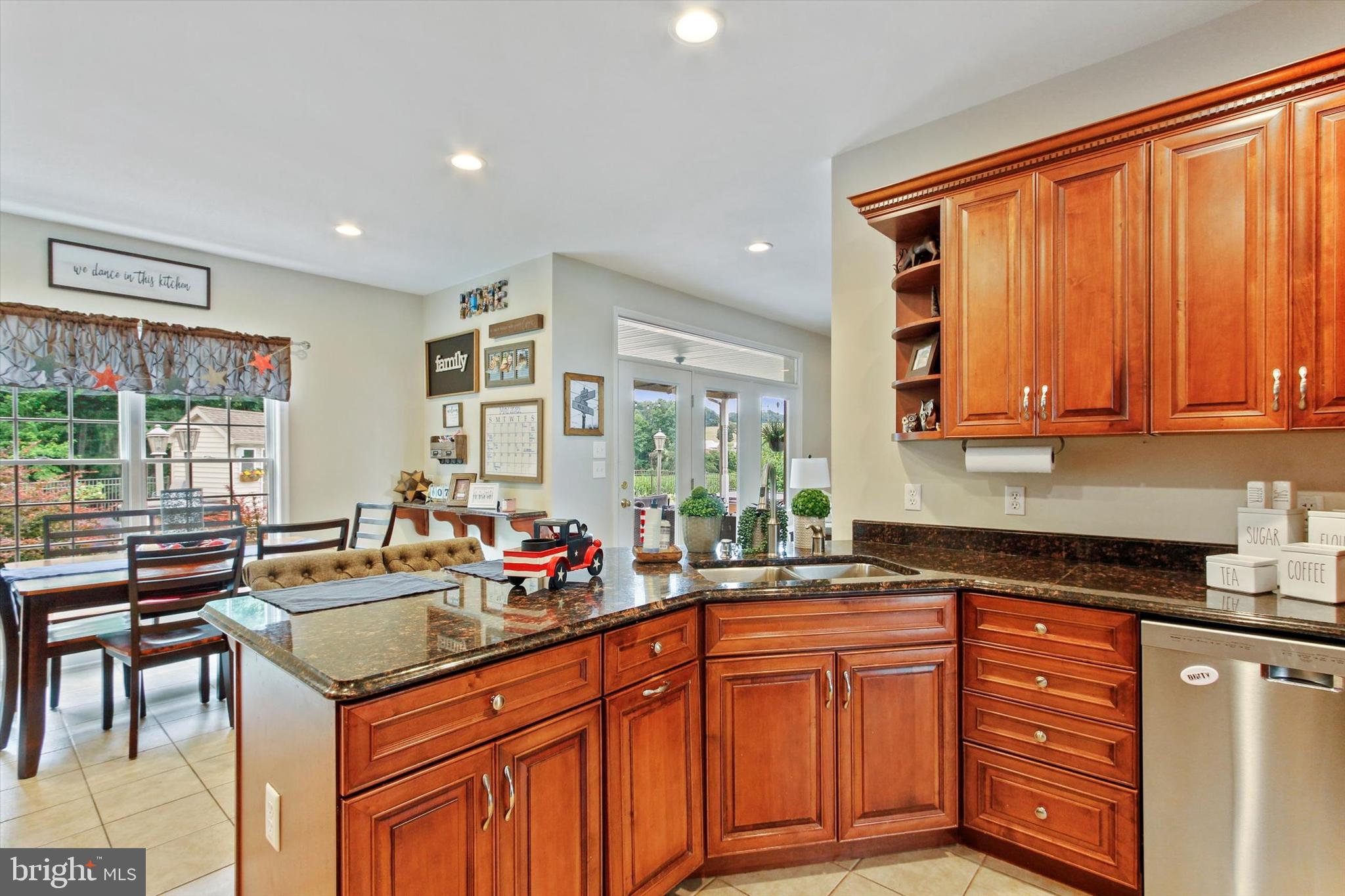 NORTH HOPEWELL - Residential