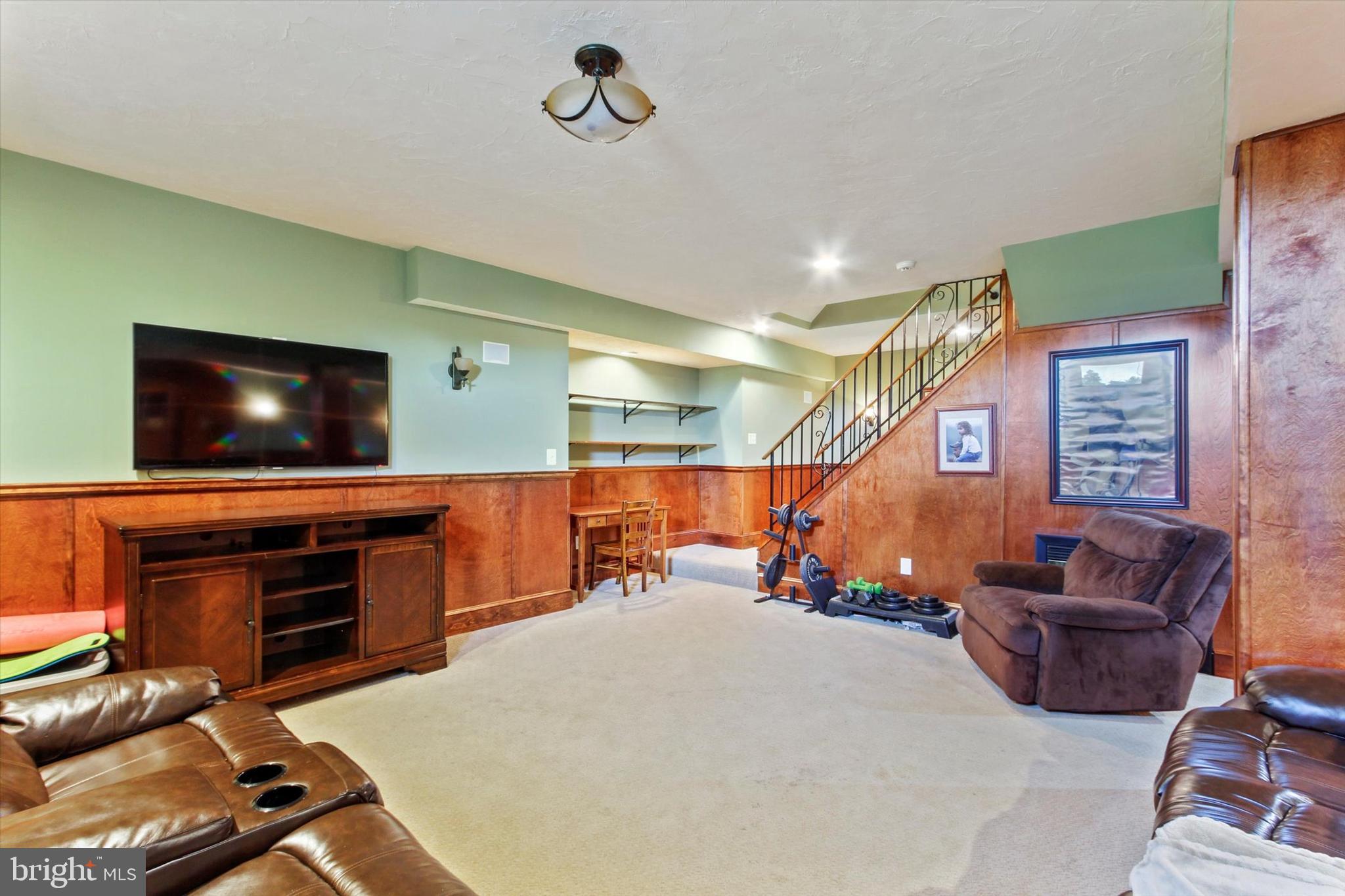 NORTH HOPEWELL - Residential