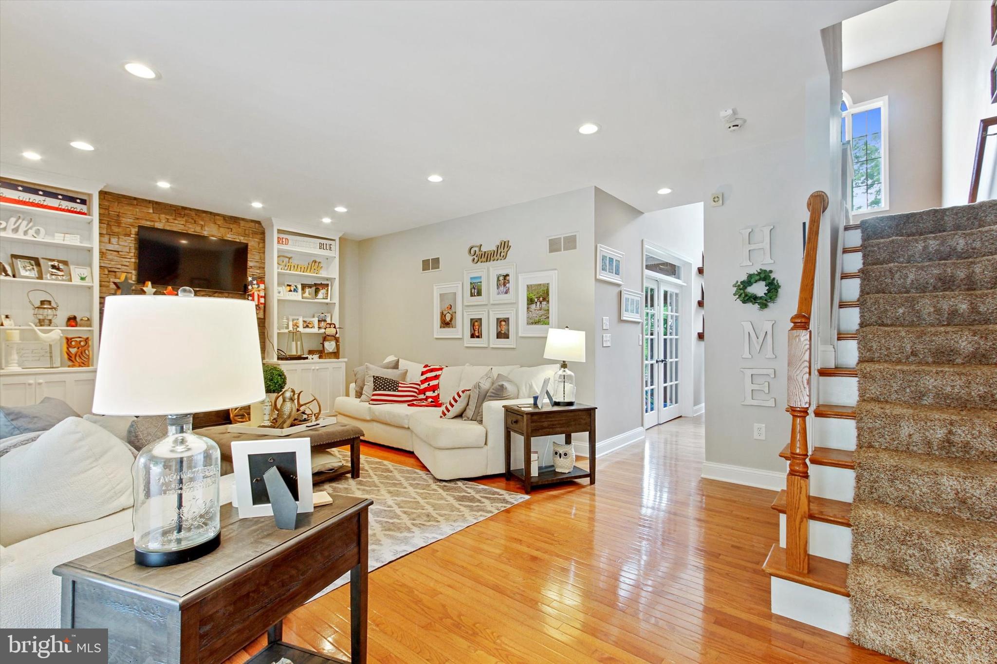 NORTH HOPEWELL - Residential