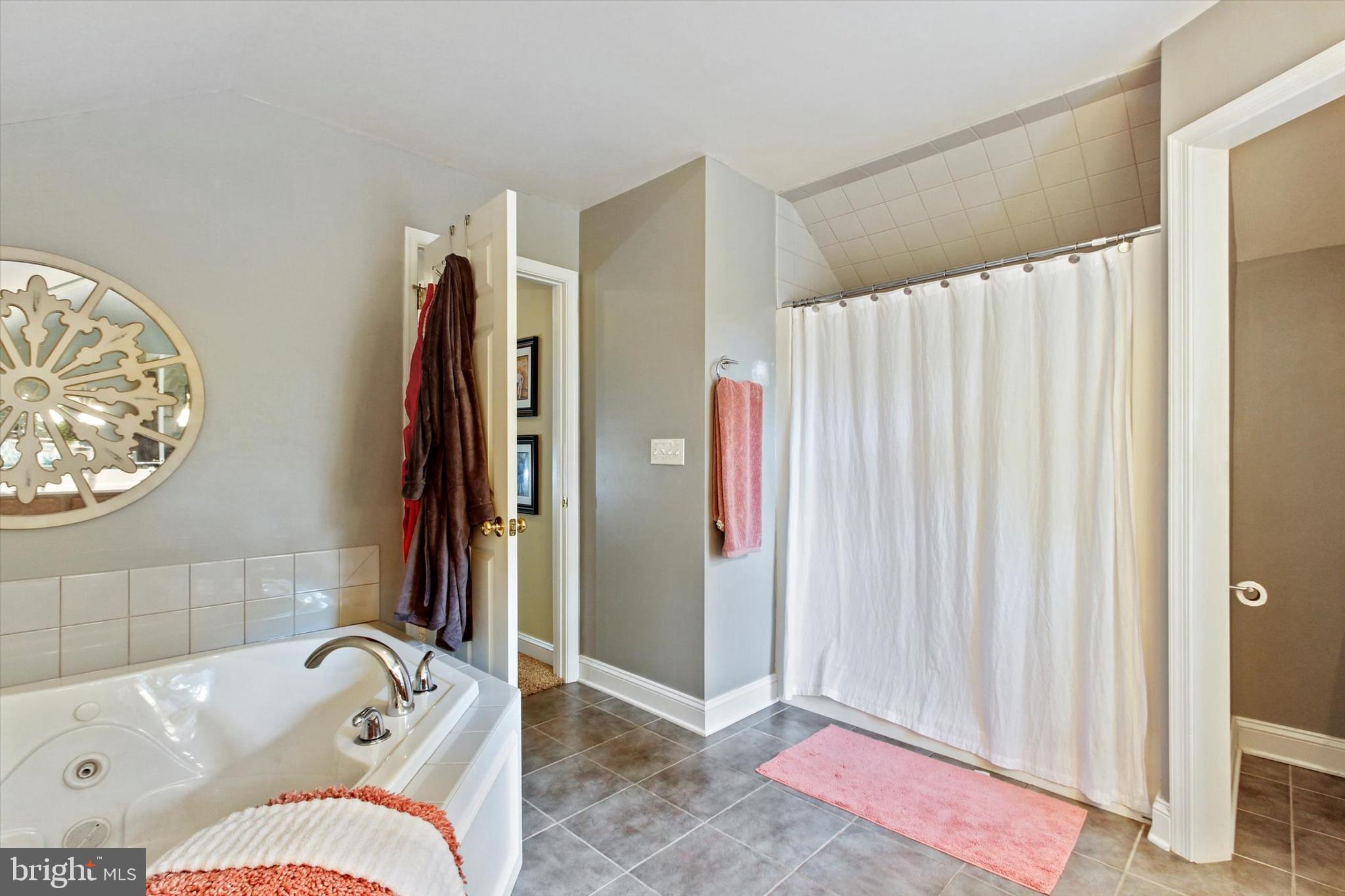 NORTH HOPEWELL - Residential