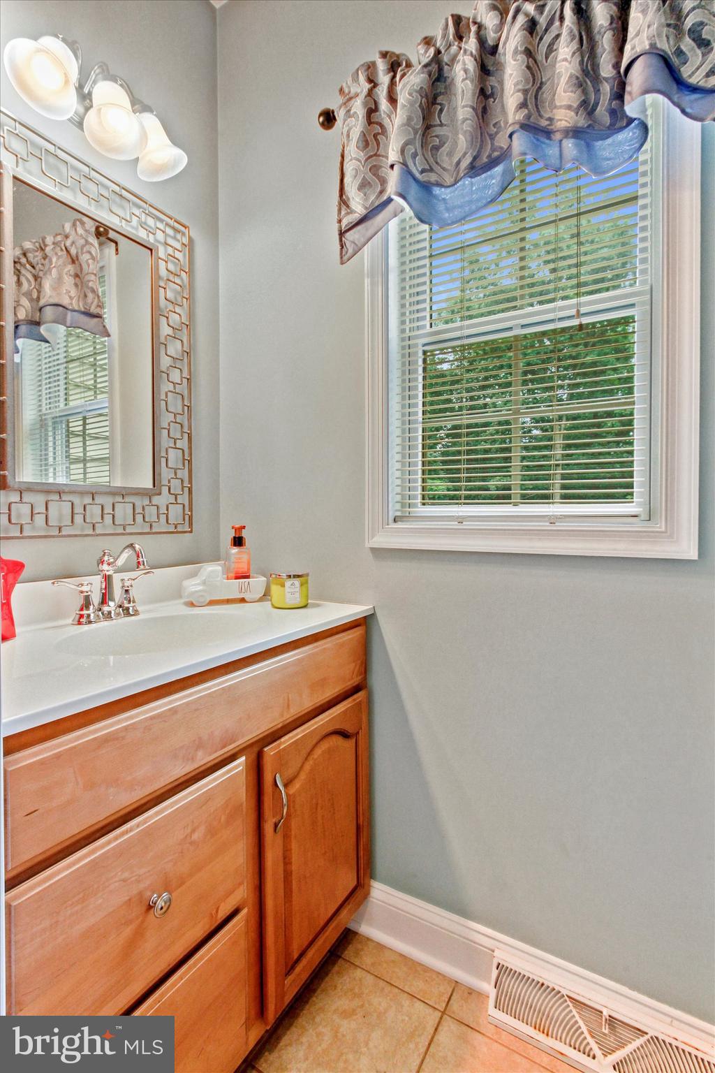 NORTH HOPEWELL - Residential