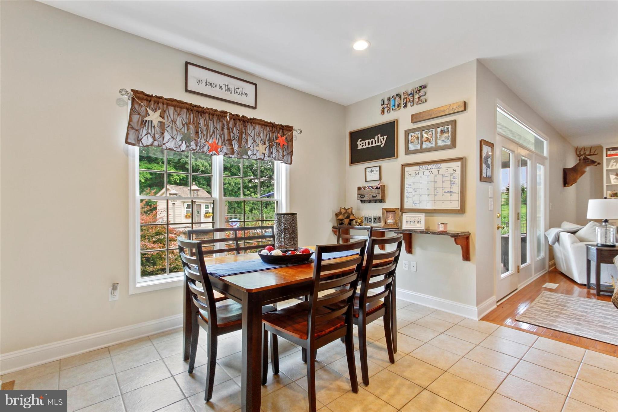 NORTH HOPEWELL - Residential