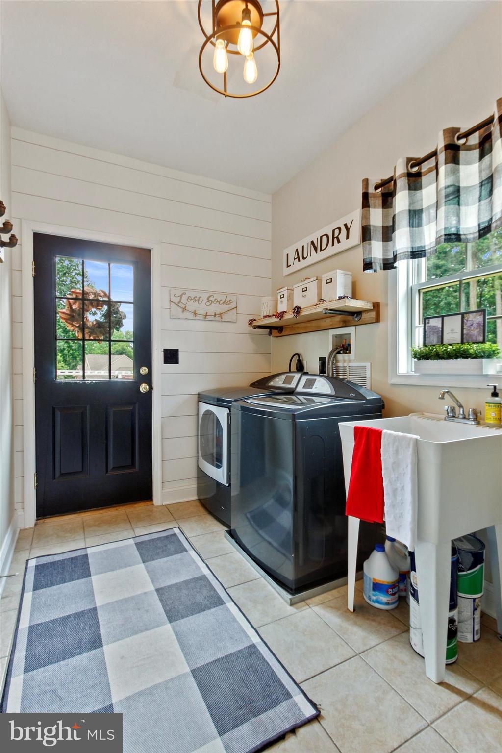 NORTH HOPEWELL - Residential