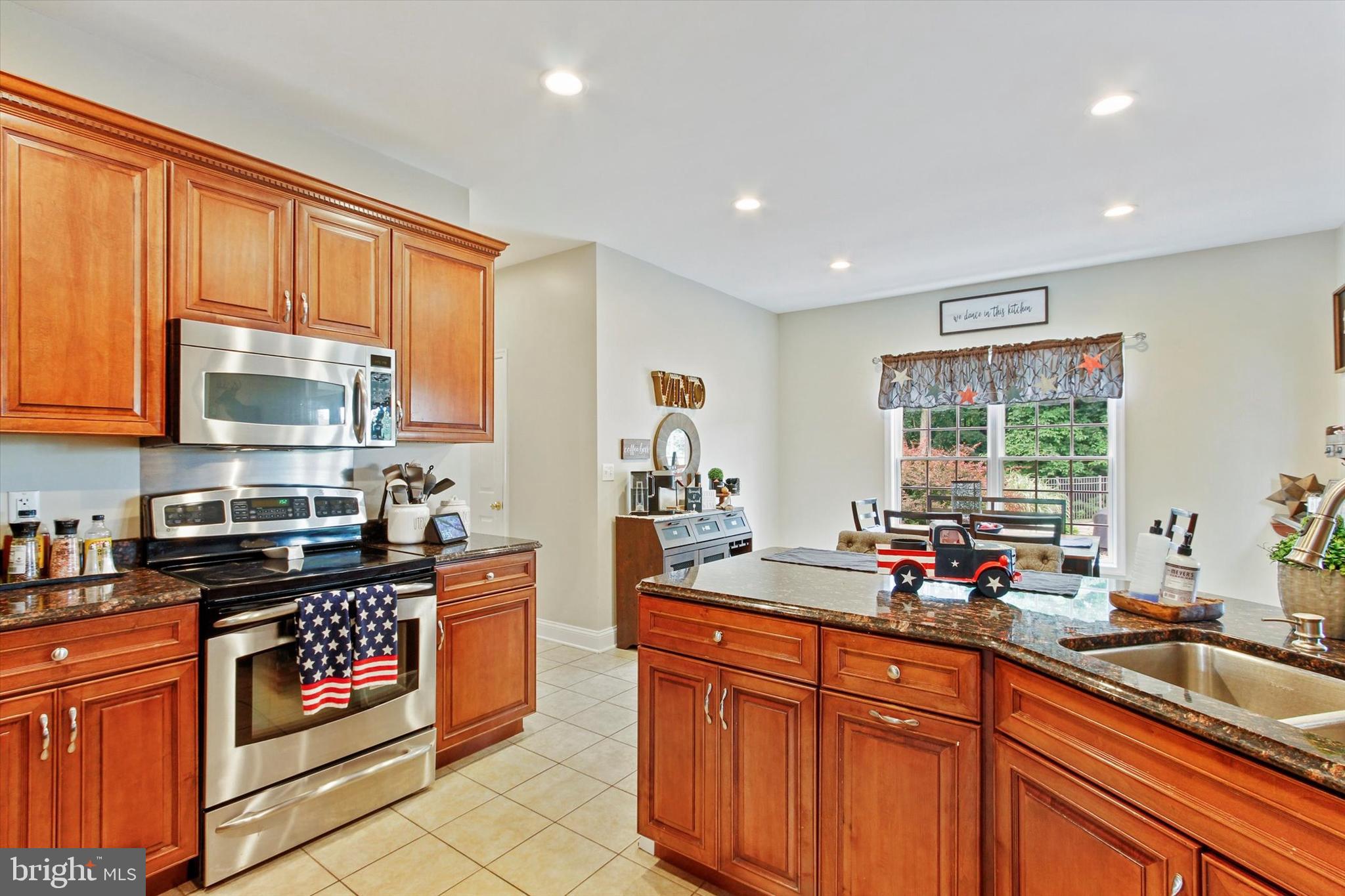 NORTH HOPEWELL - Residential