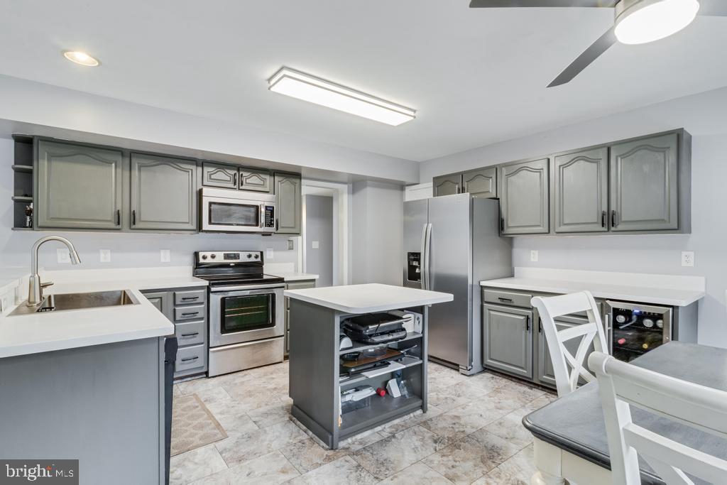 JOHNSON FARM ESTATES - Residential