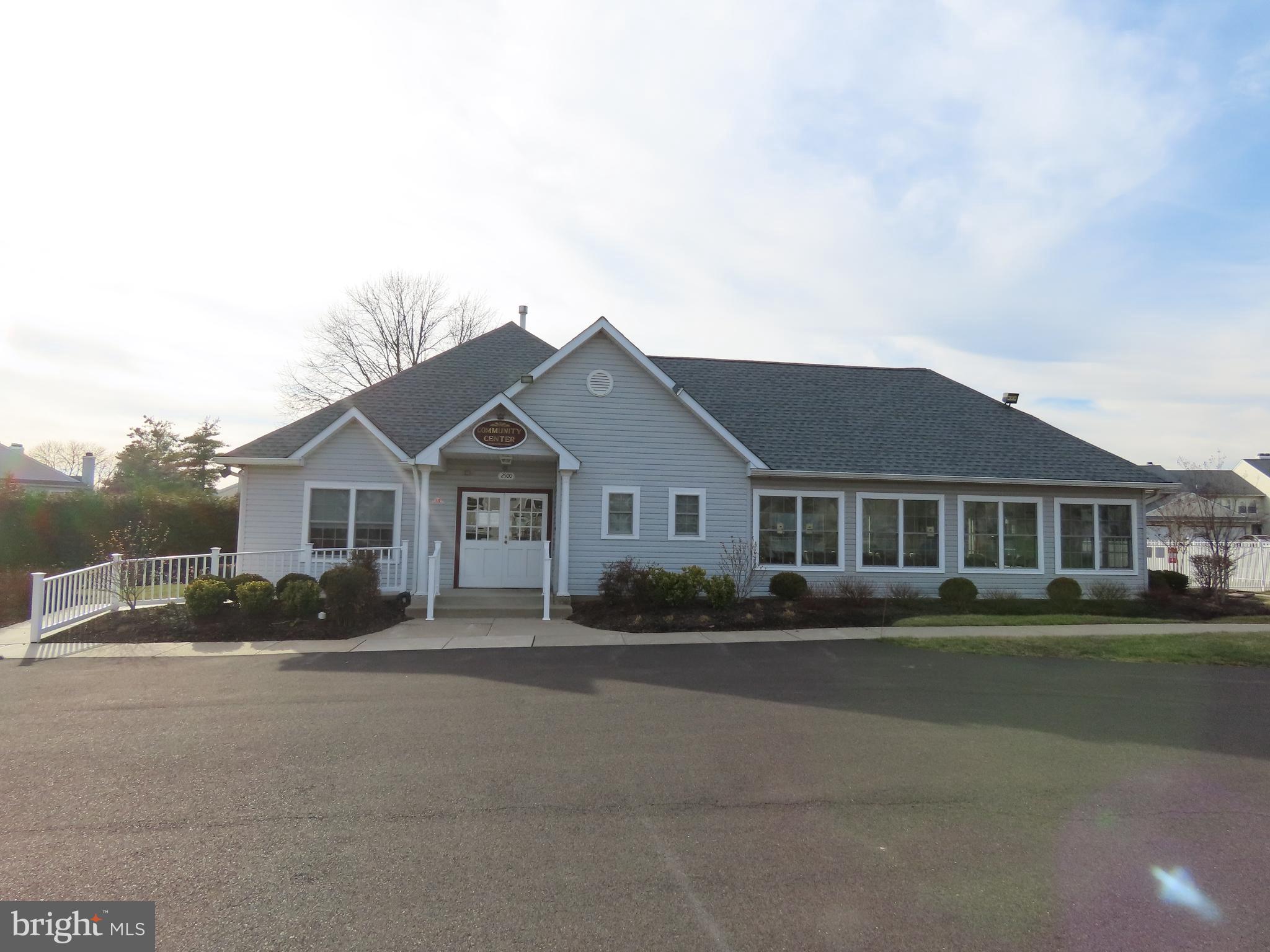 BROOKSTONE - Residential