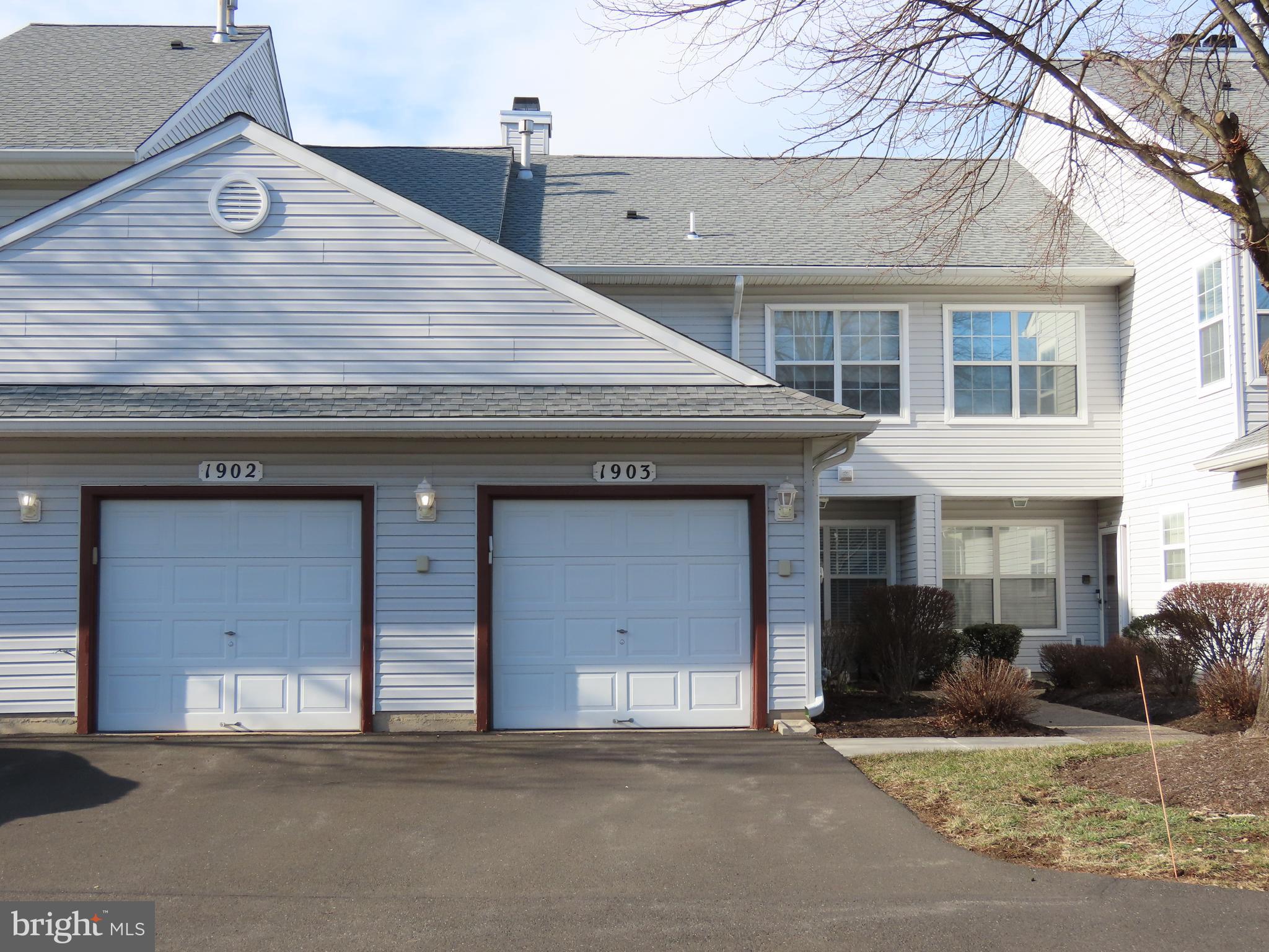 BROOKSTONE - Residential