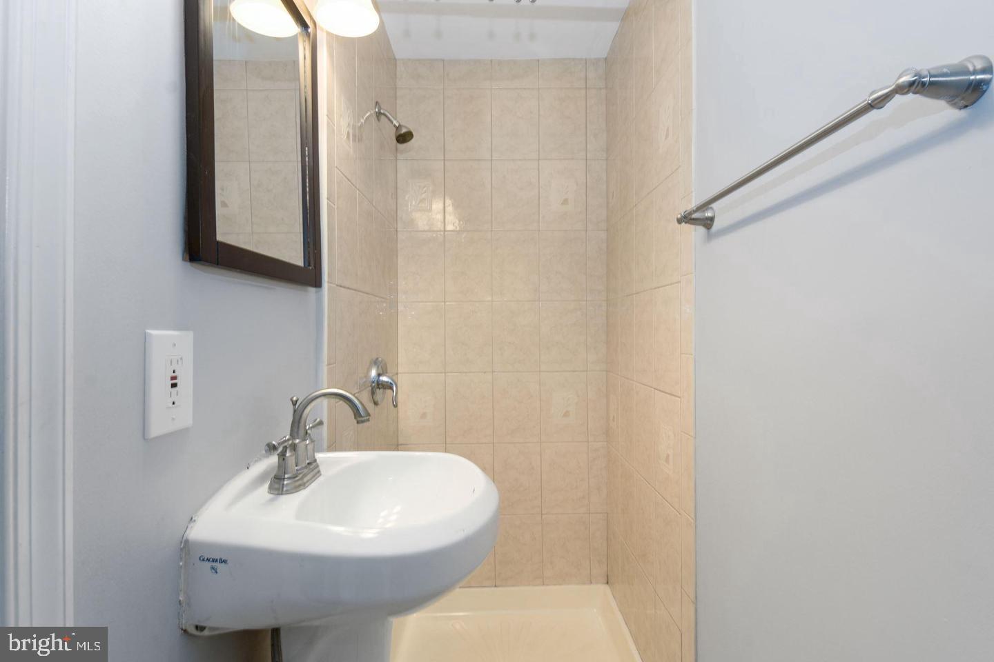 CANTON - Residential Lease