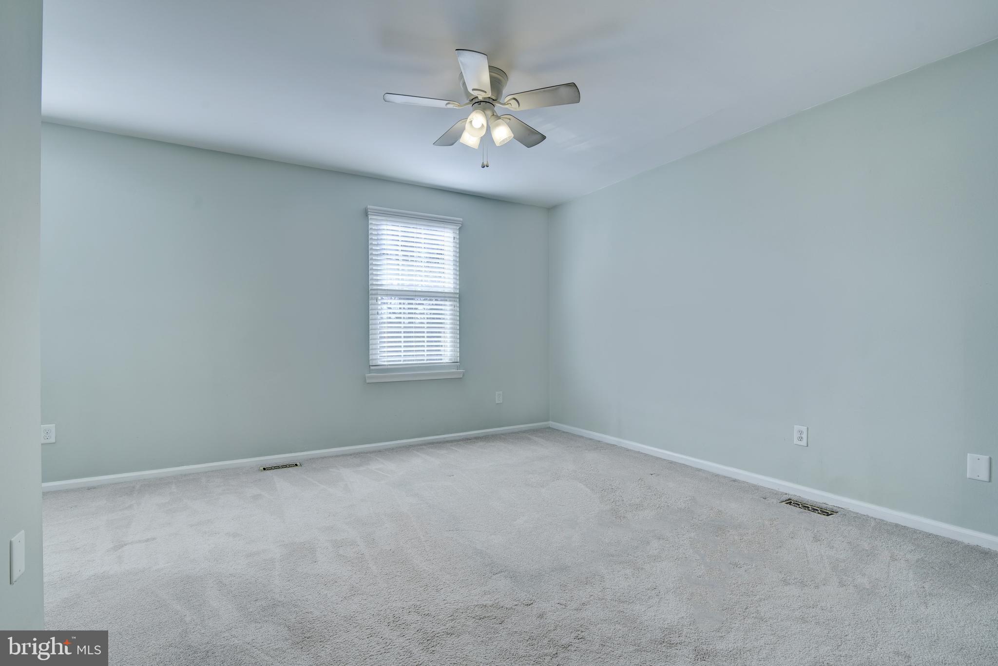 LONDON TOWN WEST - Residential