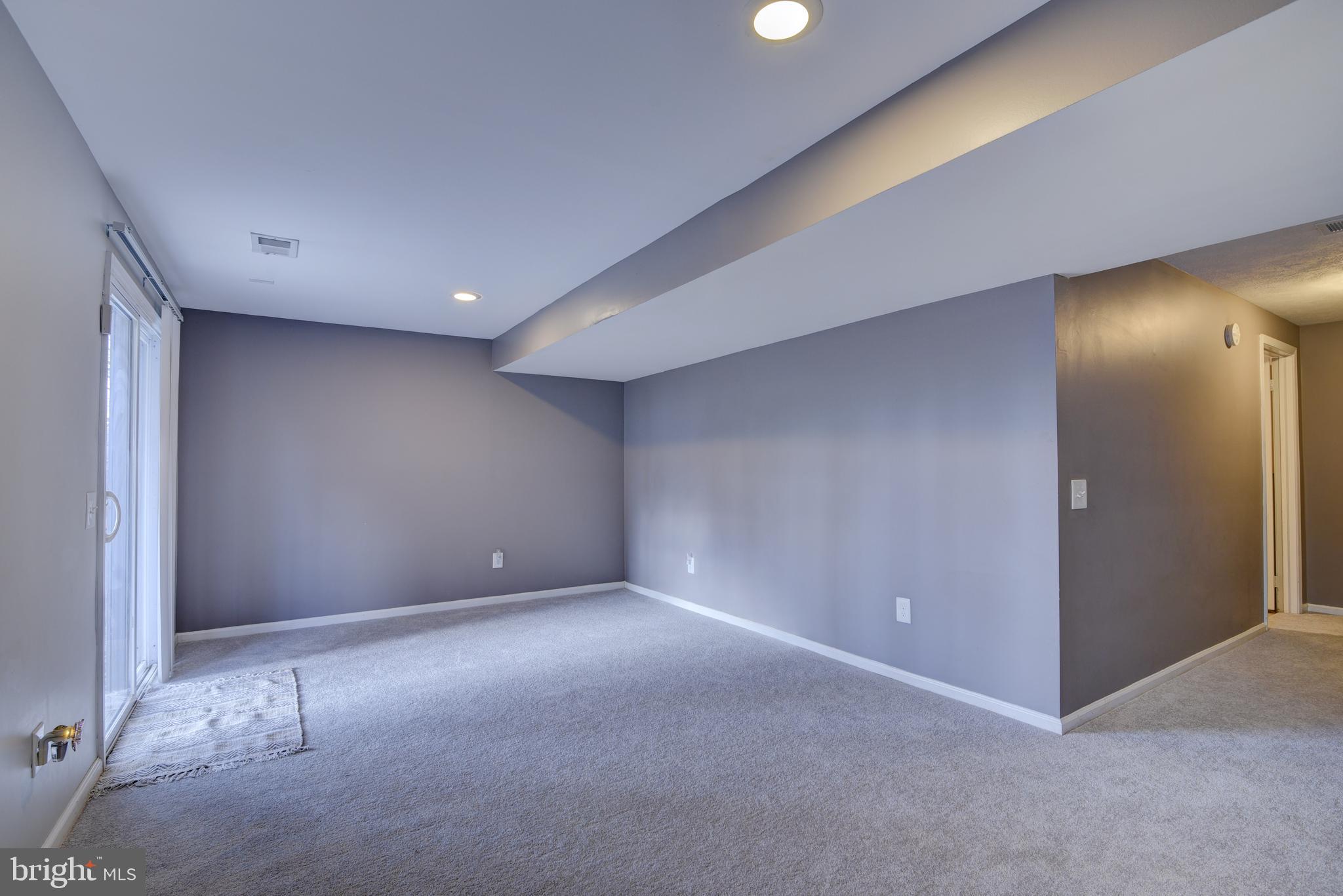 LONDON TOWN WEST - Residential