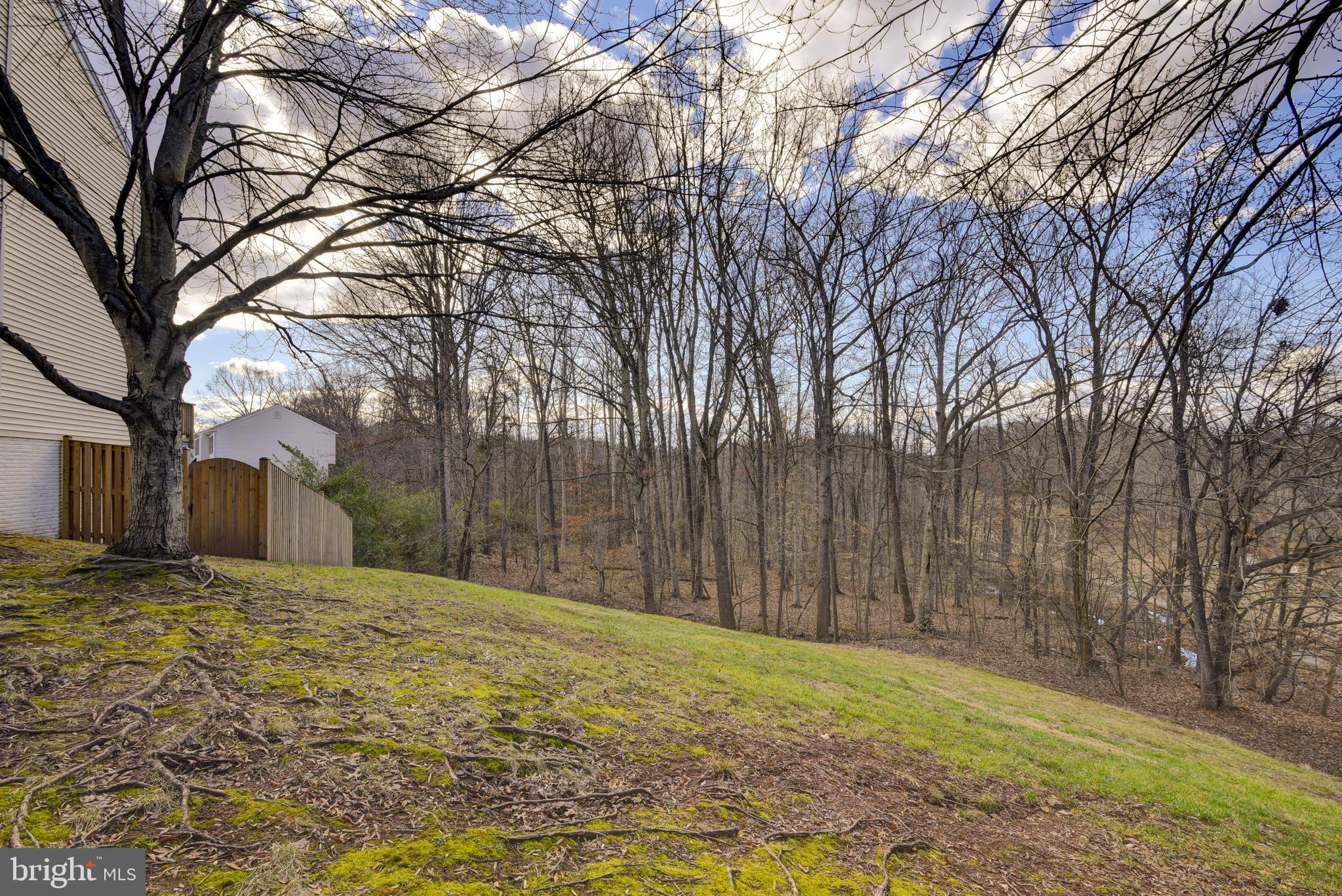 LONDON TOWN WEST - Residential