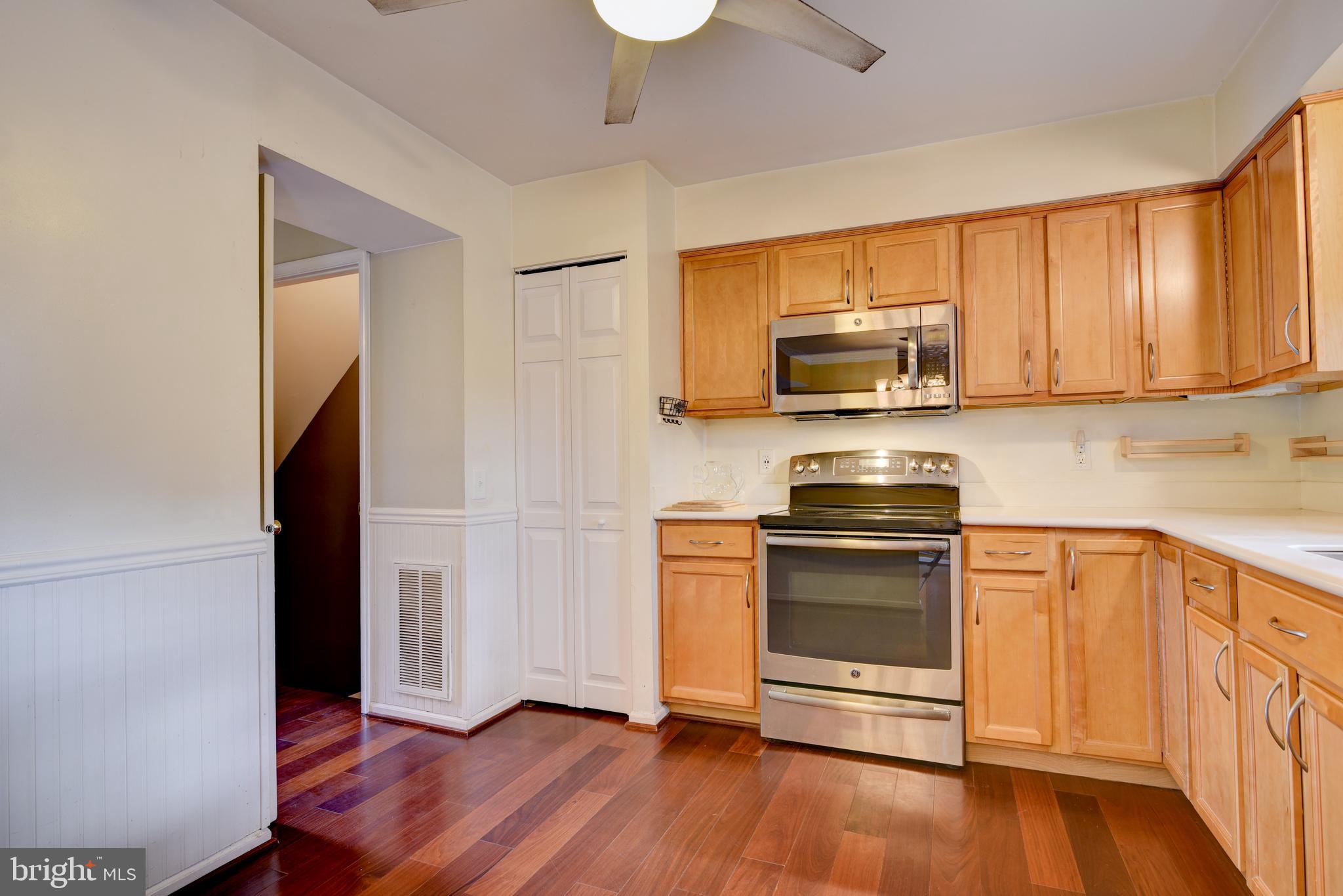 LONDON TOWN WEST - Residential