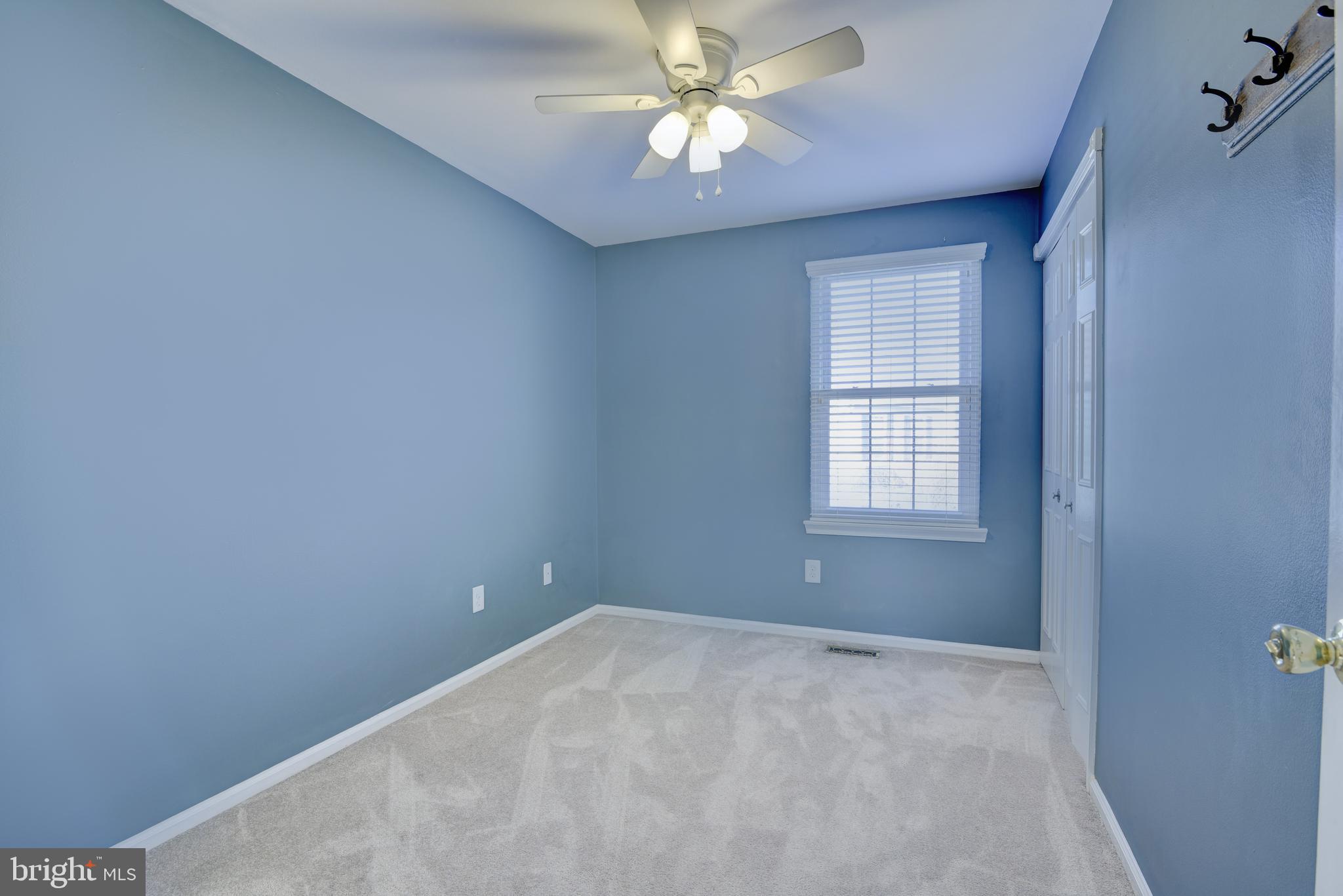 LONDON TOWN WEST - Residential